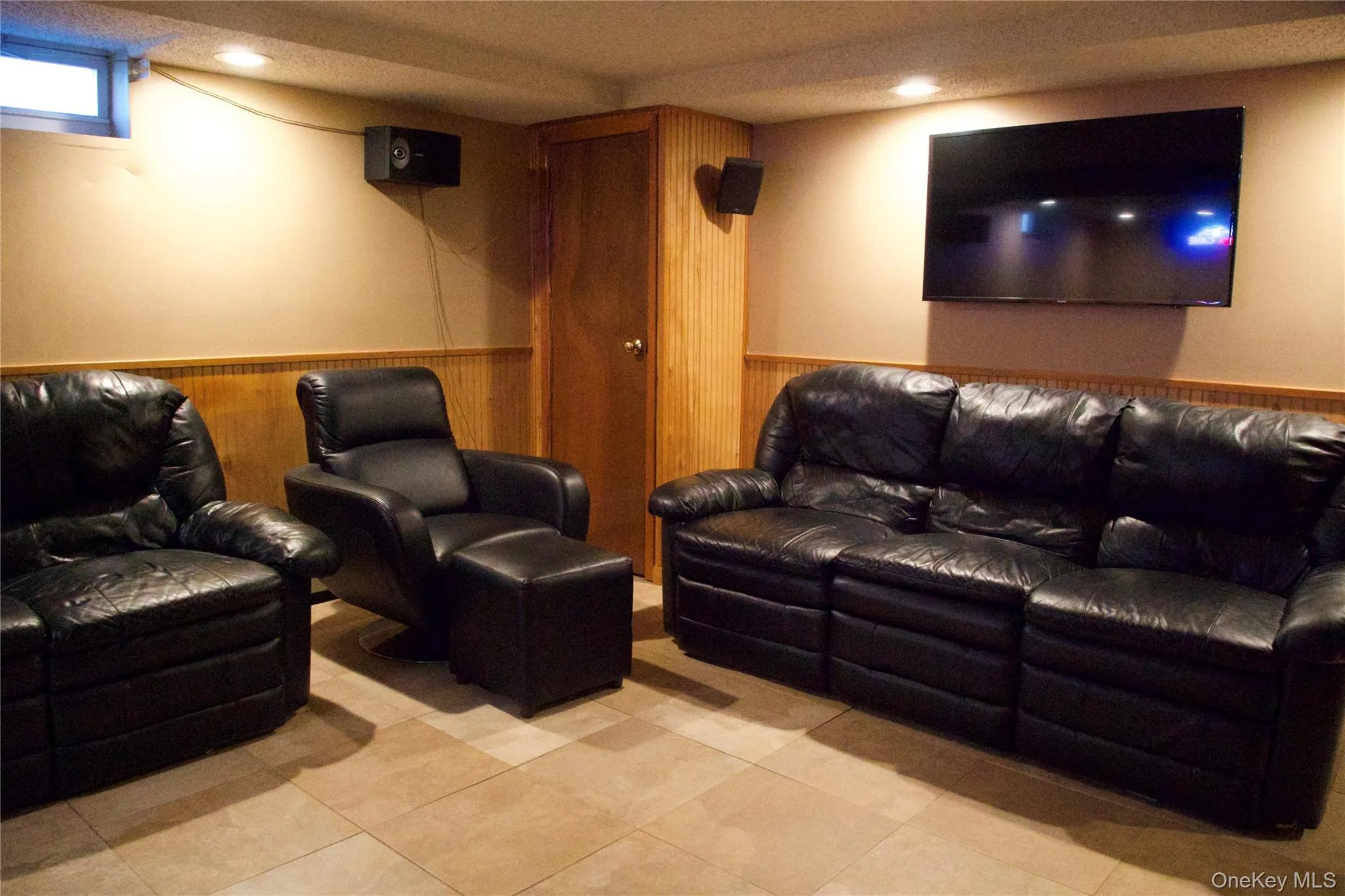 2082 Renfrew Avenue, Hempstead, NY, 4 Bedrooms Bedrooms, 7 Rooms Rooms,2 BathroomsBathrooms,Residential,For Rent,Renfrew,0,931475 2082 Renfrew Avenue, Hempstead, NY, 4 Bedrooms Bedrooms, 7 Rooms Rooms,2 BathroomsBathrooms,Residential,For Rent,Renfrew,0,931475