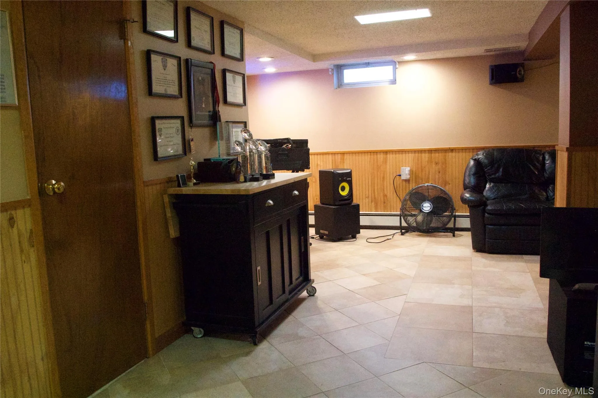 2082 Renfrew Avenue, Hempstead, NY, 4 Bedrooms Bedrooms, 7 Rooms Rooms,2 BathroomsBathrooms,Residential,For Rent,Renfrew,0,931475 2082 Renfrew Avenue, Hempstead, NY, 4 Bedrooms Bedrooms, 7 Rooms Rooms,2 BathroomsBathrooms,Residential,For Rent,Renfrew,0,931475