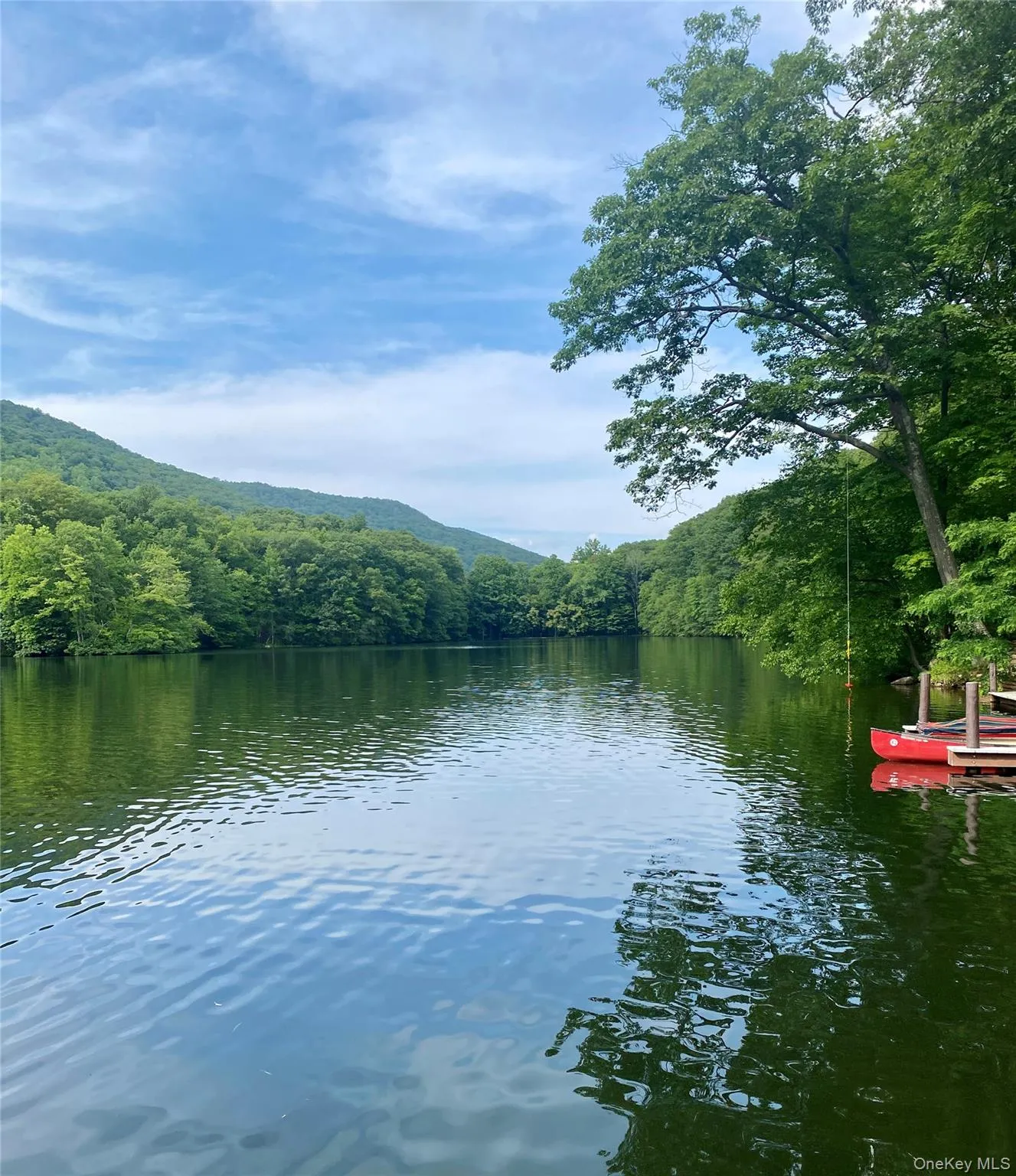 Beautiful Lake Valhalla, with community rowboats available for your use. Beautiful Lake Valhalla, with community rowboats available for your use.