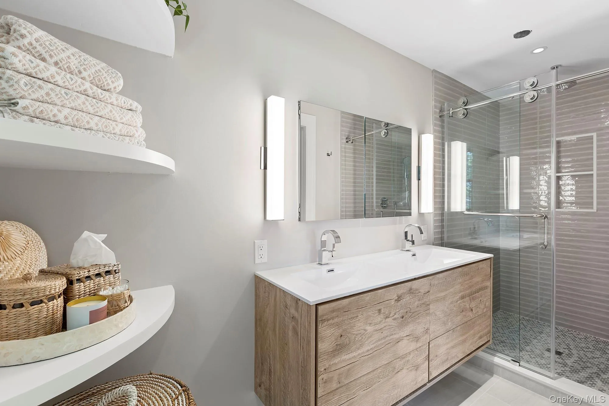 60 Franklin Avenue, Southampton, NY, 5 Bedrooms Bedrooms, 7 Rooms Rooms,4 BathroomsBathrooms,Residential Lease,Idx,Franklin,0,931567 60 Franklin Avenue, Southampton, NY, 5 Bedrooms Bedrooms, 7 Rooms Rooms,4 BathroomsBathrooms,Residential Lease,Idx,Franklin,0,931567