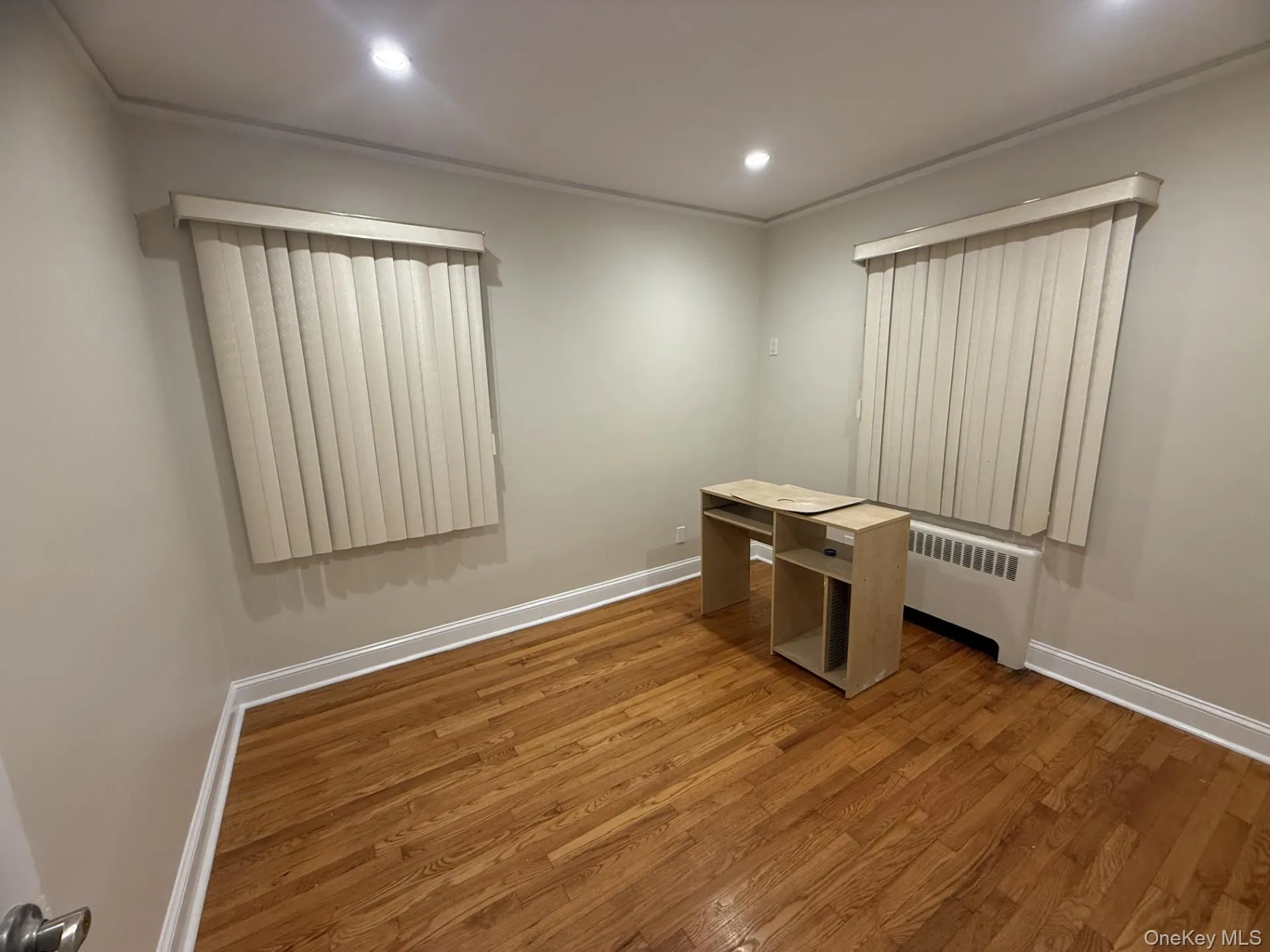 2nd bedroom on 1st fl 2nd bedroom on 1st fl