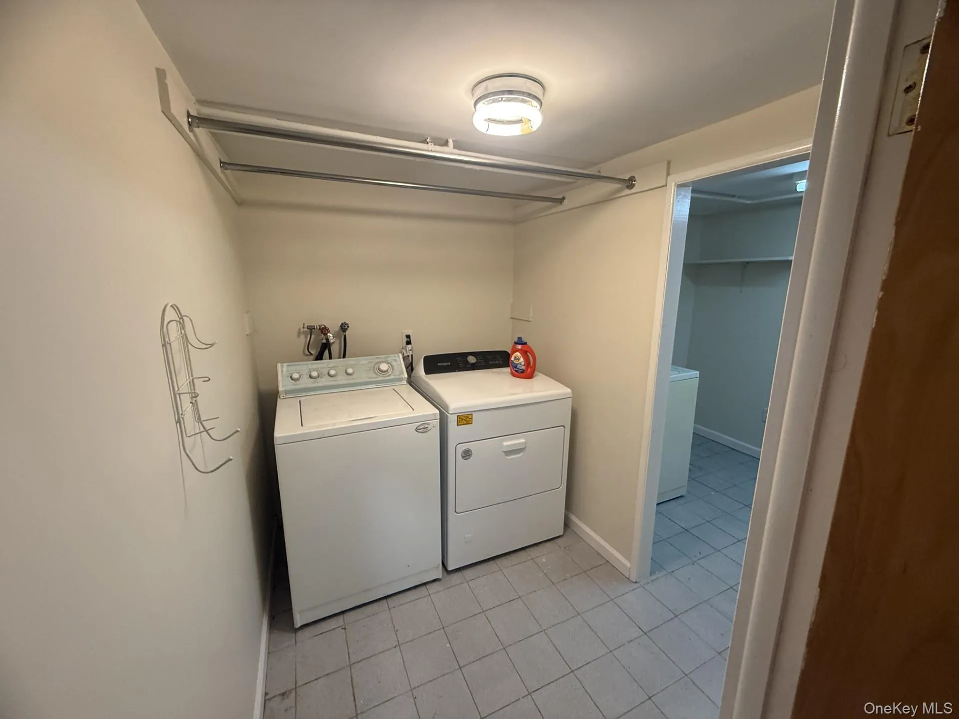 147 Primrose Drive, North Hempstead, NY, 4 Bedrooms Bedrooms, 7 Rooms Rooms,3 BathroomsBathrooms,Residential Lease,Idx,Primrose,0,931677 147 Primrose Drive, North Hempstead, NY, 4 Bedrooms Bedrooms, 7 Rooms Rooms,3 BathroomsBathrooms,Residential Lease,Idx,Primrose,0,931677