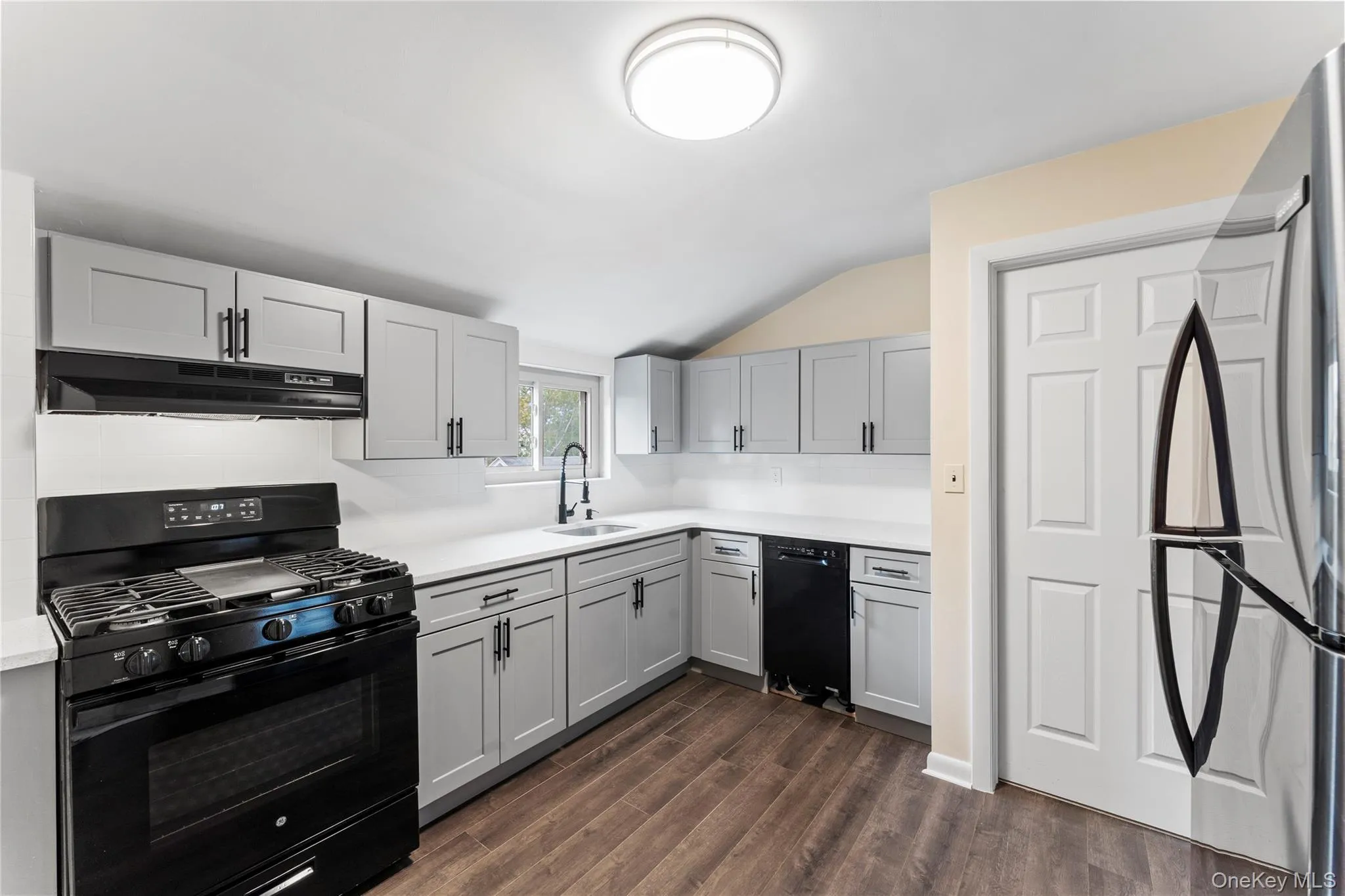 66 denton Avenue, Hempstead, NY, 1 Bedroom Bedrooms, 2 Rooms Rooms,1 BathroomBathrooms,Residential Lease,Idx,denton,0,931682 66 denton Avenue, Hempstead, NY, 1 Bedroom Bedrooms, 2 Rooms Rooms,1 BathroomBathrooms,Residential Lease,Idx,denton,0,931682
