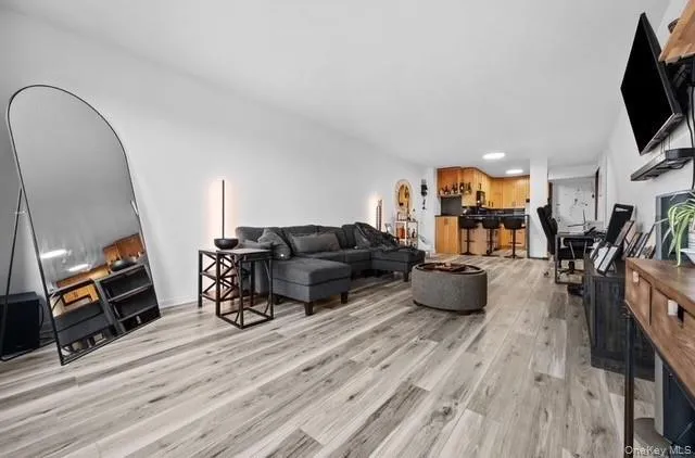 61-20 Grand Central Parkway, New York, NY, 1 Bedroom Bedrooms, 3 Rooms Rooms,1 BathroomBathrooms,Residential,For Rent,Grand Central,0,931843 61-20 Grand Central Parkway, New York, NY, 1 Bedroom Bedrooms, 3 Rooms Rooms,1 BathroomBathrooms,Residential,For Rent,Grand Central,0,931843