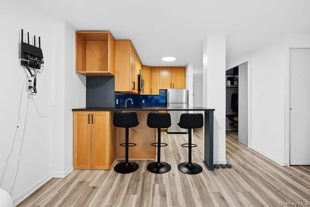 61-20 Grand Central Parkway, New York, NY, 1 Bedroom Bedrooms, 3 Rooms Rooms,1 BathroomBathrooms,Residential,For Rent,Grand Central,0,931843 61-20 Grand Central Parkway, New York, NY, 1 Bedroom Bedrooms, 3 Rooms Rooms,1 BathroomBathrooms,Residential,For Rent,Grand Central,0,931843