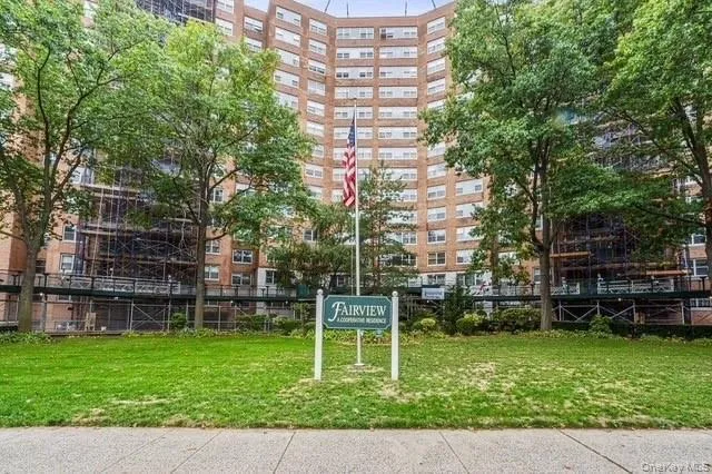 61-20 Grand Central Parkway, New York, NY, 1 Bedroom Bedrooms, 3 Rooms Rooms,1 BathroomBathrooms,Residential,For Rent,Grand Central,0,931843 61-20 Grand Central Parkway, New York, NY, 1 Bedroom Bedrooms, 3 Rooms Rooms,1 BathroomBathrooms,Residential,For Rent,Grand Central,0,931843