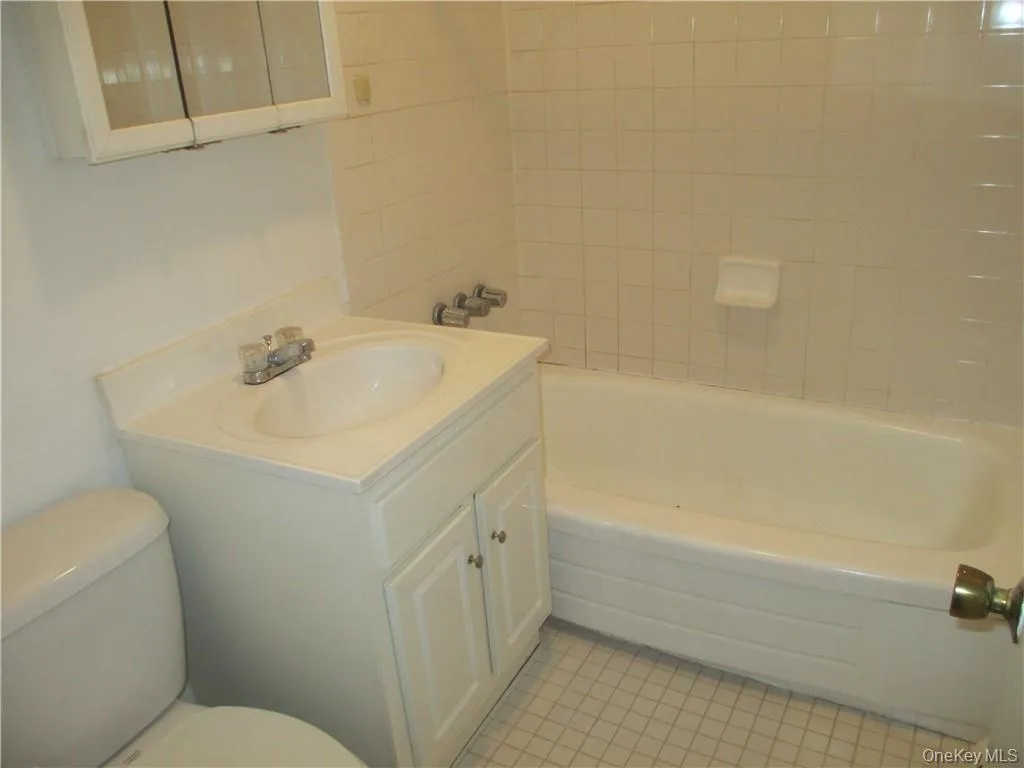 2 Brevoort Drive, Haverstraw, NY, 1 Bedroom Bedrooms, 3 Rooms Rooms,1 BathroomBathrooms,Residential Lease,Idx,Brevoort,0,931884 2 Brevoort Drive, Haverstraw, NY, 1 Bedroom Bedrooms, 3 Rooms Rooms,1 BathroomBathrooms,Residential Lease,Idx,Brevoort,0,931884
