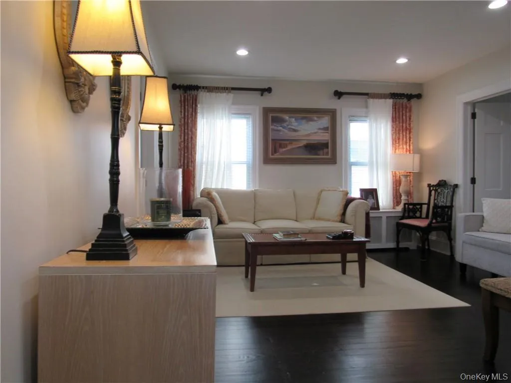 242 William Street, Rye Town, NY, 2 Bedrooms Bedrooms, 4 Rooms Rooms,1 BathroomBathrooms,Residential Lease,Idx,William,0,931932 242 William Street, Rye Town, NY, 2 Bedrooms Bedrooms, 4 Rooms Rooms,1 BathroomBathrooms,Residential Lease,Idx,William,0,931932