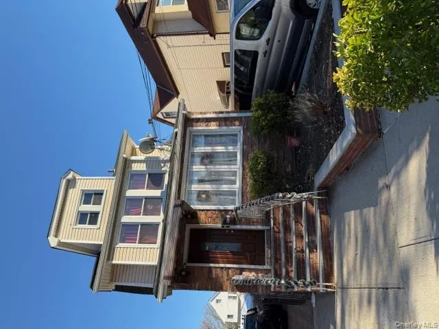 View of american foursquare style home View of american foursquare style home
