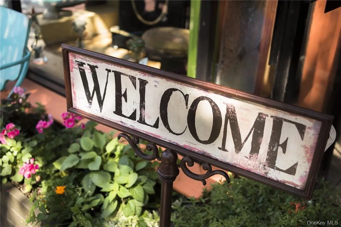 20 Broadway, Orangetown, NY, 2 Bedrooms Bedrooms, 4 Rooms Rooms,1 BathroomBathrooms,Residential Lease,Idx,Broadway,0,932004 20 Broadway, Orangetown, NY, 2 Bedrooms Bedrooms, 4 Rooms Rooms,1 BathroomBathrooms,Residential Lease,Idx,Broadway,0,932004