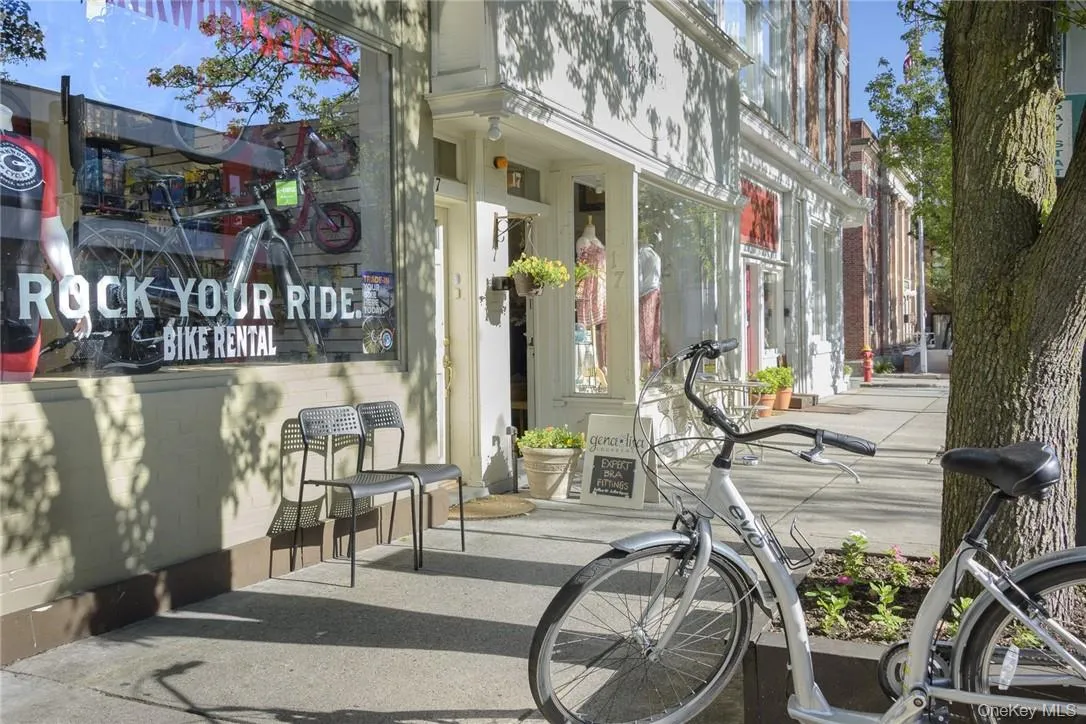 20 Broadway, Orangetown, NY, 2 Bedrooms Bedrooms, 4 Rooms Rooms,1 BathroomBathrooms,Residential Lease,Idx,Broadway,0,932004 20 Broadway, Orangetown, NY, 2 Bedrooms Bedrooms, 4 Rooms Rooms,1 BathroomBathrooms,Residential Lease,Idx,Broadway,0,932004