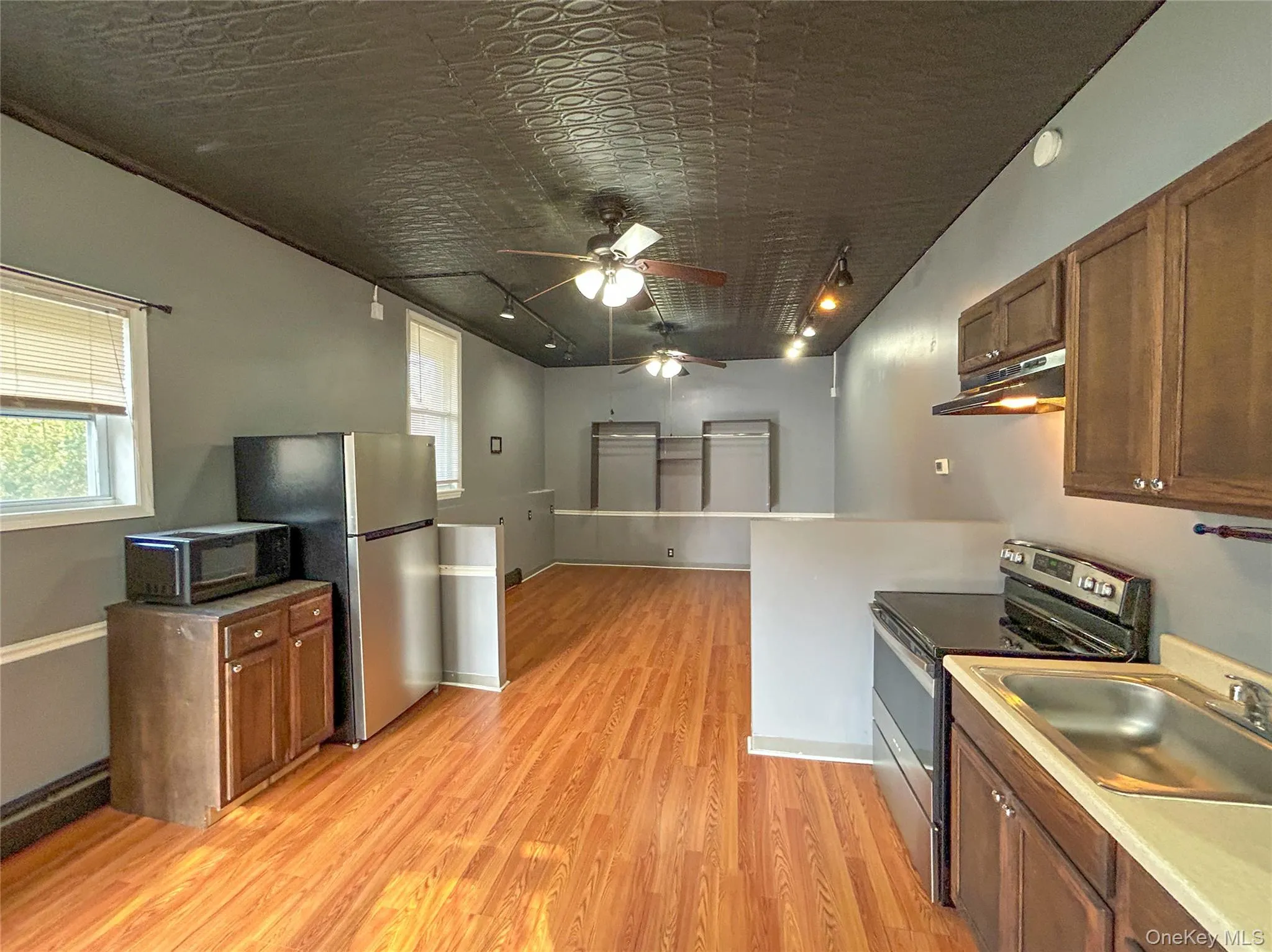 51 Worrall Avenue, Poughkeepsie, NY, 3 Rooms Rooms,1 BathroomBathrooms,Residential Lease,Idx,Worrall,0,932135 51 Worrall Avenue, Poughkeepsie, NY, 3 Rooms Rooms,1 BathroomBathrooms,Residential Lease,Idx,Worrall,0,932135