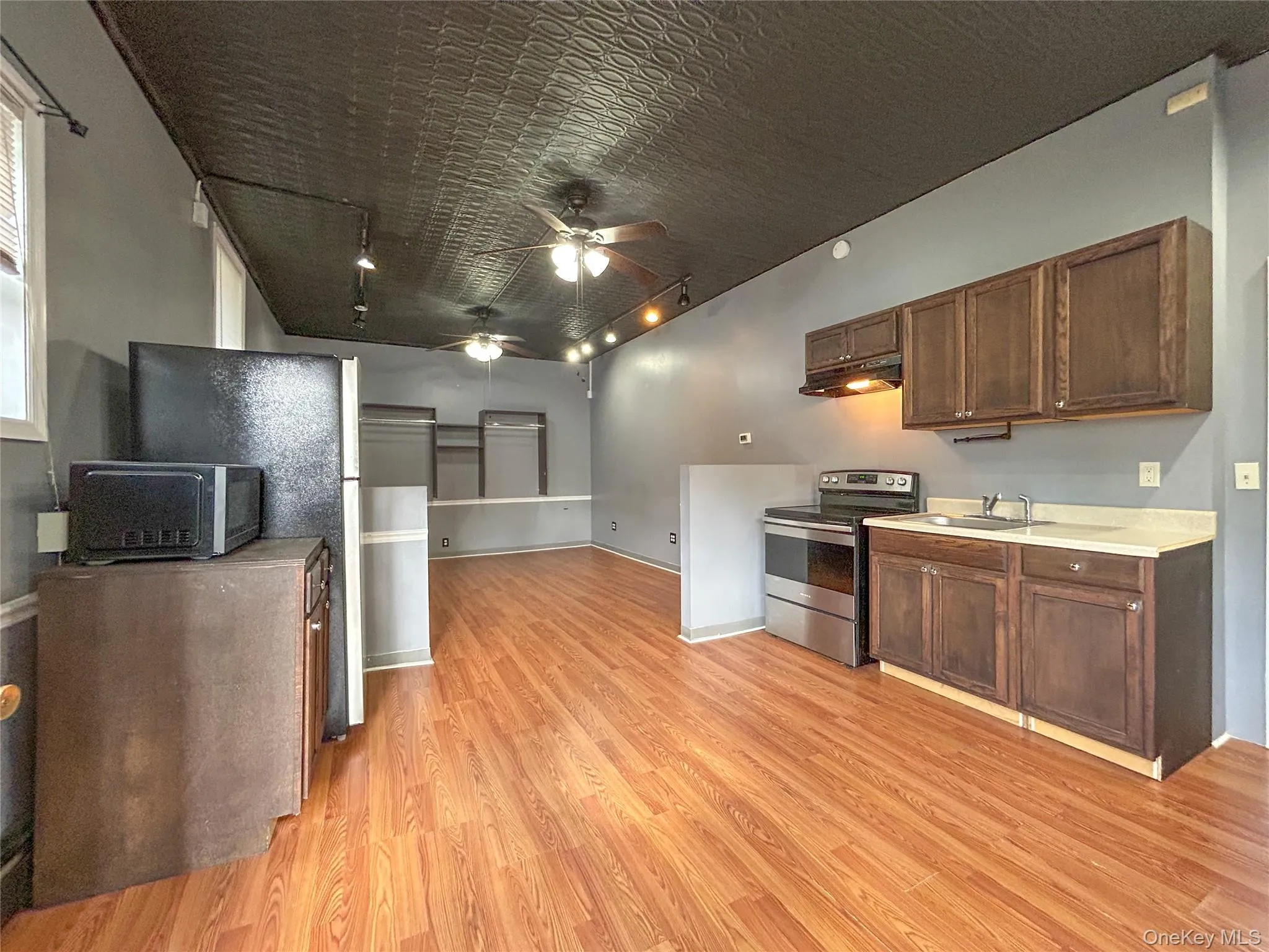 51 Worrall Avenue, Poughkeepsie, NY, 3 Rooms Rooms,1 BathroomBathrooms,Residential Lease,Idx,Worrall,0,932135 51 Worrall Avenue, Poughkeepsie, NY, 3 Rooms Rooms,1 BathroomBathrooms,Residential Lease,Idx,Worrall,0,932135