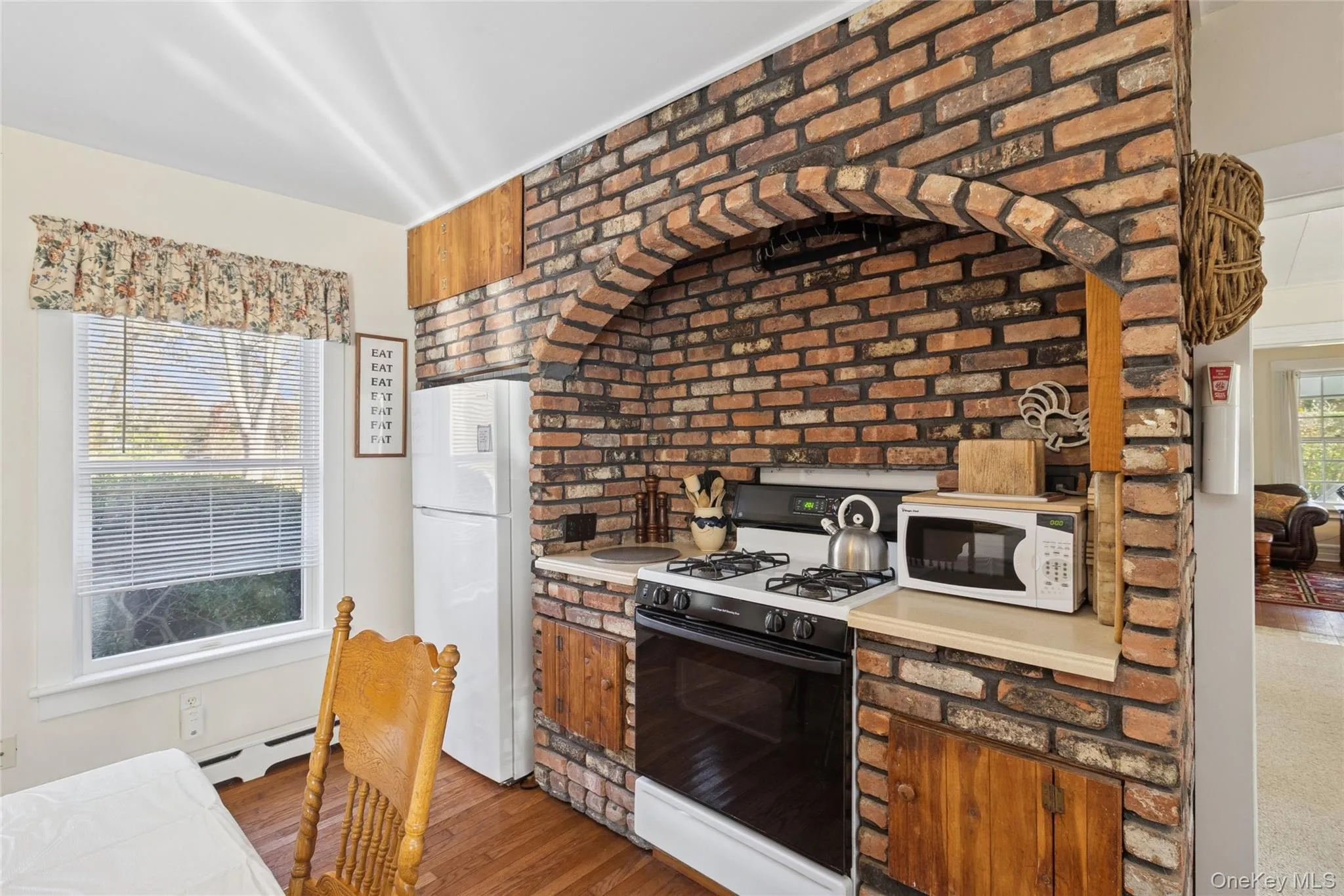 718 Montauk Highway, Southampton, NY, 5 Bedrooms Bedrooms, 9 Rooms Rooms,2 BathroomsBathrooms,Residential Lease,Idx,Montauk,0,932146 718 Montauk Highway, Southampton, NY, 5 Bedrooms Bedrooms, 9 Rooms Rooms,2 BathroomsBathrooms,Residential Lease,Idx,Montauk,0,932146