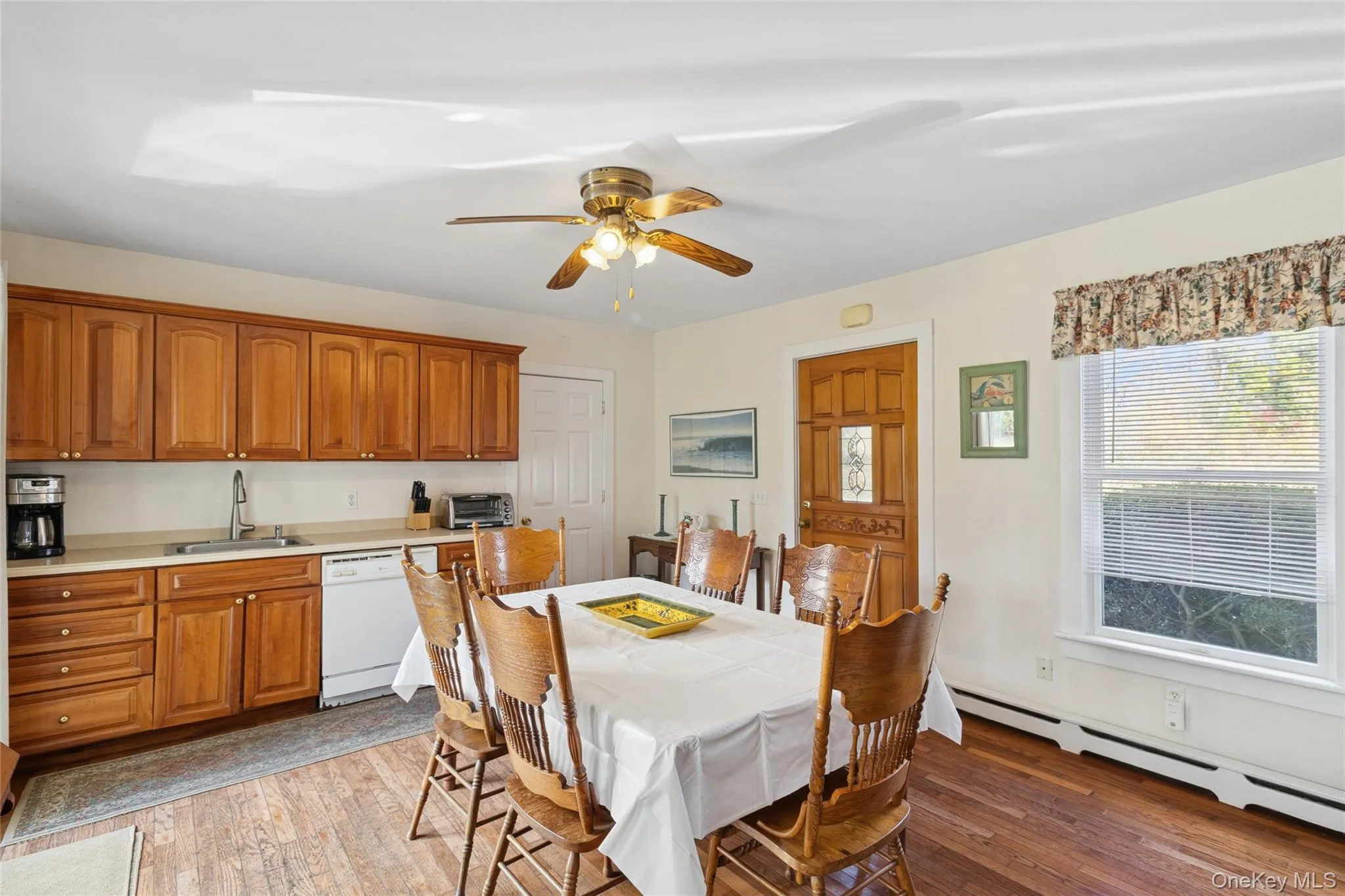 718 Montauk Highway, Southampton, NY, 5 Bedrooms Bedrooms, 9 Rooms Rooms,2 BathroomsBathrooms,Residential Lease,Idx,Montauk,0,932146 718 Montauk Highway, Southampton, NY, 5 Bedrooms Bedrooms, 9 Rooms Rooms,2 BathroomsBathrooms,Residential Lease,Idx,Montauk,0,932146