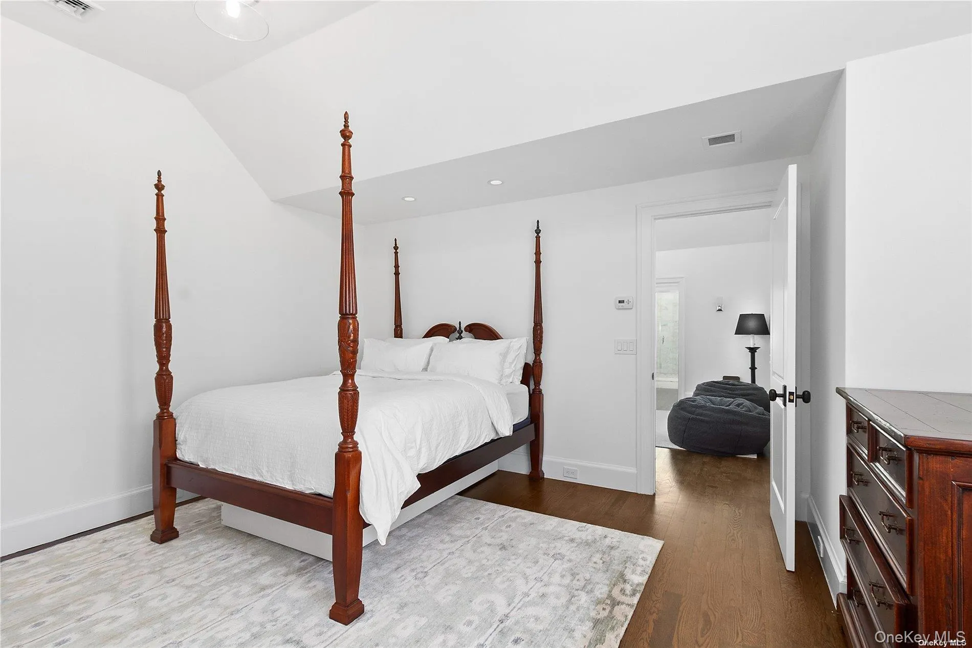 En Suite Bedroom En Suite Bedroom