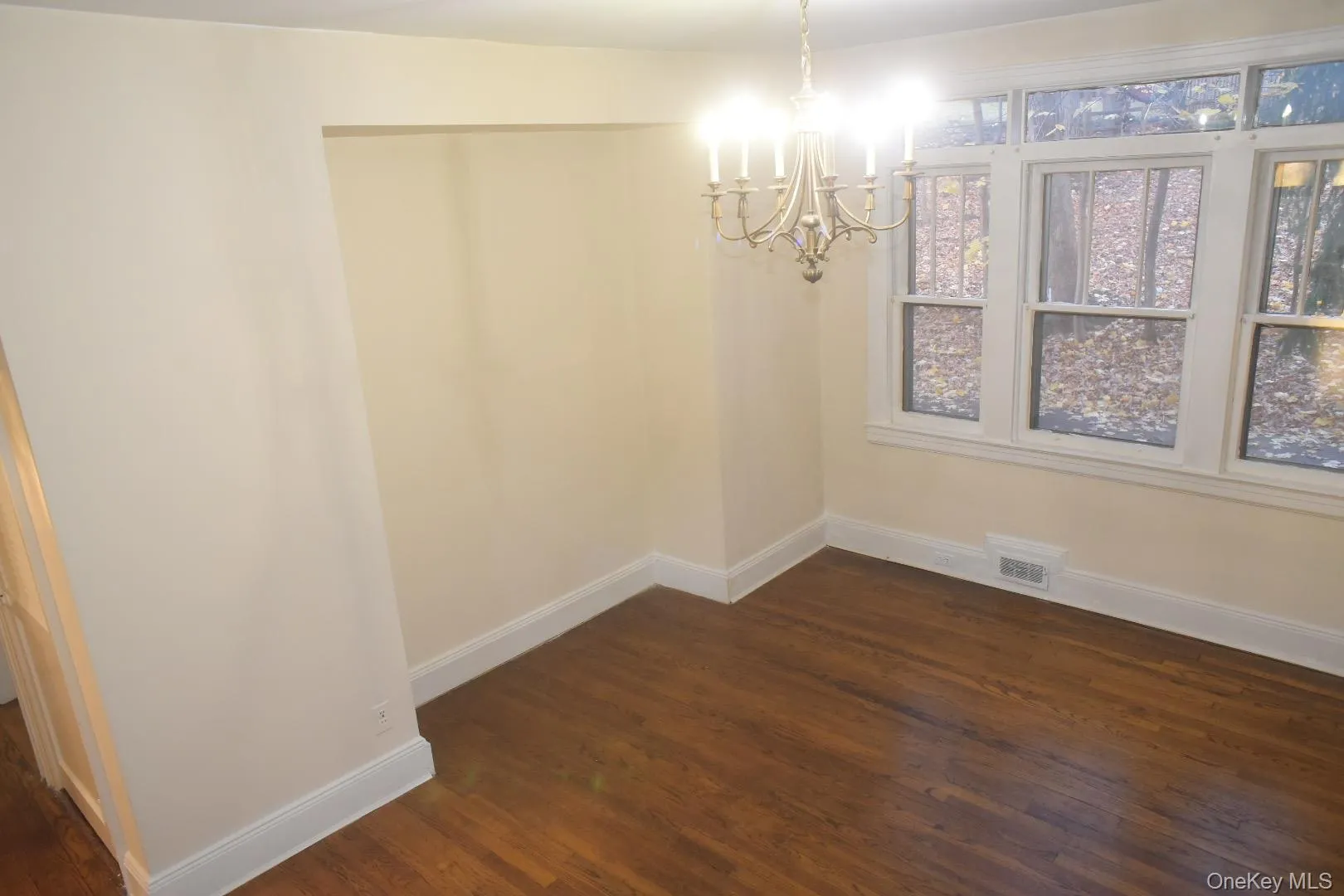 201 Old Mountain Road, Clarkstown, NY, 3 Bedrooms Bedrooms, 8 Rooms Rooms,2 BathroomsBathrooms,Residential Lease,Idx,Old Mountain,0,932213 201 Old Mountain Road, Clarkstown, NY, 3 Bedrooms Bedrooms, 8 Rooms Rooms,2 BathroomsBathrooms,Residential Lease,Idx,Old Mountain,0,932213