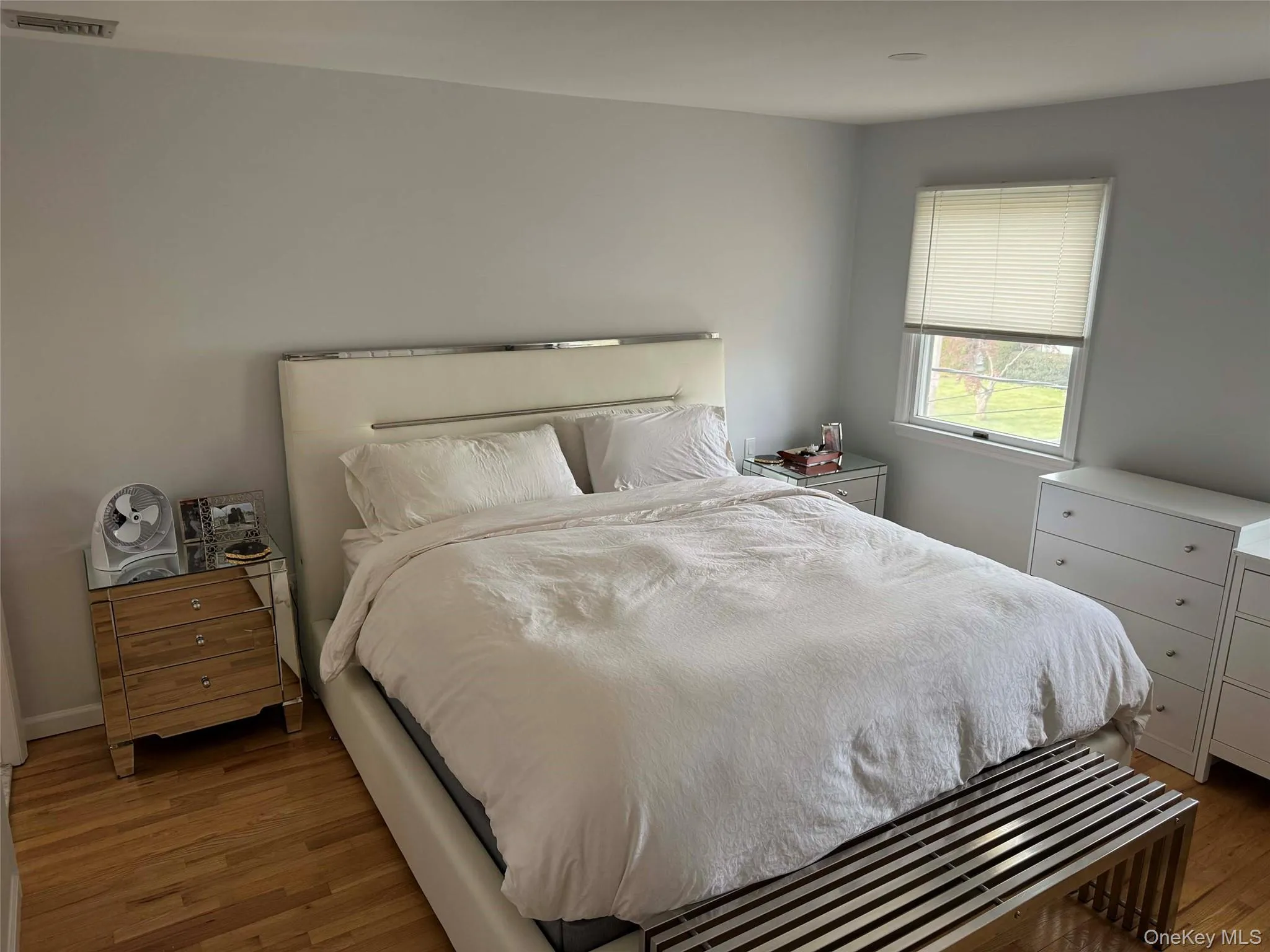 Primary Bedroom & Bathroom Primary Bedroom & Bathroom