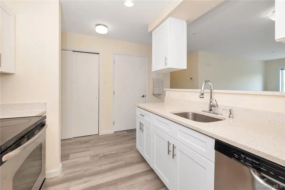 68 Lake Street, White Plains, NY, 2 Bedrooms Bedrooms, 4 Rooms Rooms,2 BathroomsBathrooms,Residential Lease,Idx,Lake,0,932505 68 Lake Street, White Plains, NY, 2 Bedrooms Bedrooms, 4 Rooms Rooms,2 BathroomsBathrooms,Residential Lease,Idx,Lake,0,932505