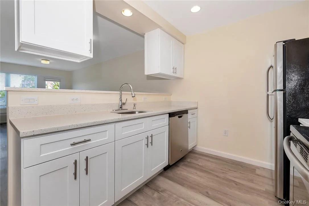 68 Lake Street, White Plains, NY, 2 Bedrooms Bedrooms, 4 Rooms Rooms,2 BathroomsBathrooms,Residential Lease,Idx,Lake,0,932505 68 Lake Street, White Plains, NY, 2 Bedrooms Bedrooms, 4 Rooms Rooms,2 BathroomsBathrooms,Residential Lease,Idx,Lake,0,932505