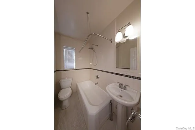 365 Stewart Avenue, Hempstead, NY, 2 Bedrooms Bedrooms, 5 Rooms Rooms,2 BathroomsBathrooms,Residential Lease,Idx,Stewart,0,932512 365 Stewart Avenue, Hempstead, NY, 2 Bedrooms Bedrooms, 5 Rooms Rooms,2 BathroomsBathrooms,Residential Lease,Idx,Stewart,0,932512