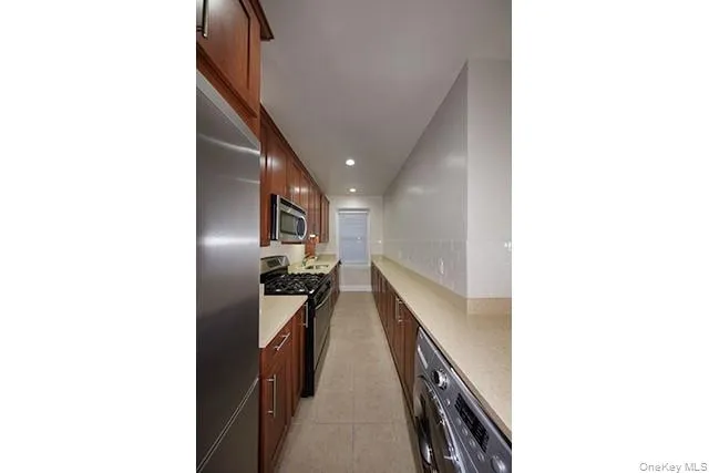 365 Stewart Avenue, Hempstead, NY, 1 Bedroom Bedrooms, 4 Rooms Rooms,1 BathroomBathrooms,Residential Lease,Idx,Stewart,0,932527 365 Stewart Avenue, Hempstead, NY, 1 Bedroom Bedrooms, 4 Rooms Rooms,1 BathroomBathrooms,Residential Lease,Idx,Stewart,0,932527