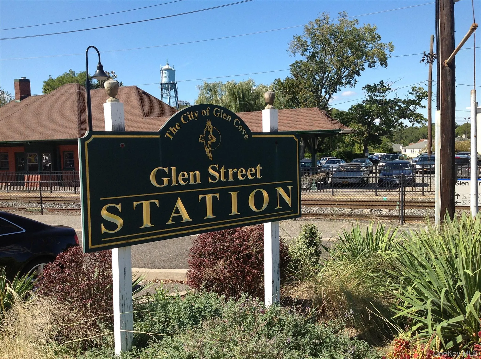 Glen Street Station Close by Glen Street Station Close by