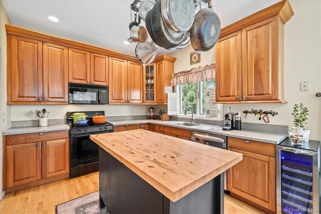 613 Route 9w, Orangetown, NY, 4 Bedrooms Bedrooms, 10 Rooms Rooms,2 BathroomsBathrooms,Residential,For Rent,Route 9w,0,932684 613 Route 9w, Orangetown, NY, 4 Bedrooms Bedrooms, 10 Rooms Rooms,2 BathroomsBathrooms,Residential,For Rent,Route 9w,0,932684