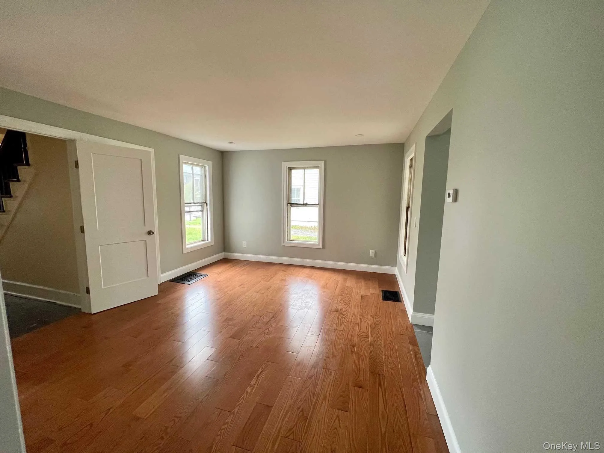 door from main hallway into living room door from main hallway into living room