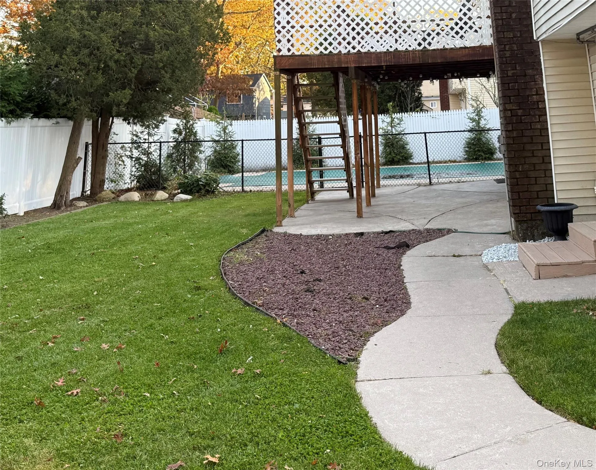 1671 Claas Avenue, Islip, NY, 5 Bedrooms Bedrooms, 10 Rooms Rooms,2 BathroomsBathrooms,Residential Lease,Idx,Claas,0,932754 1671 Claas Avenue, Islip, NY, 5 Bedrooms Bedrooms, 10 Rooms Rooms,2 BathroomsBathrooms,Residential Lease,Idx,Claas,0,932754