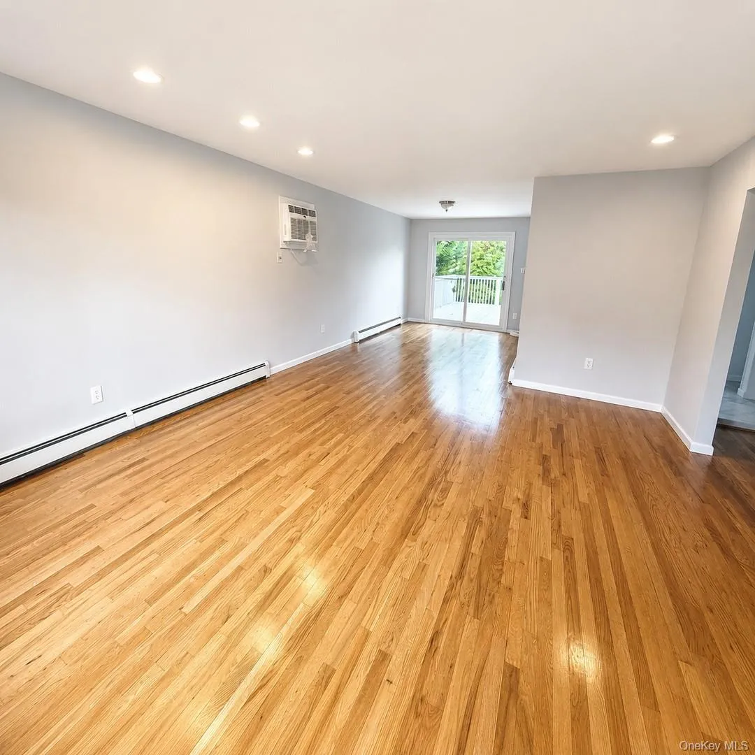 324 Buckingham Road, Hempstead, NY, 3 Bedrooms Bedrooms, 7 Rooms Rooms,2 BathroomsBathrooms,Residential,For Rent,Buckingham,0,932865 324 Buckingham Road, Hempstead, NY, 3 Bedrooms Bedrooms, 7 Rooms Rooms,2 BathroomsBathrooms,Residential,For Rent,Buckingham,0,932865