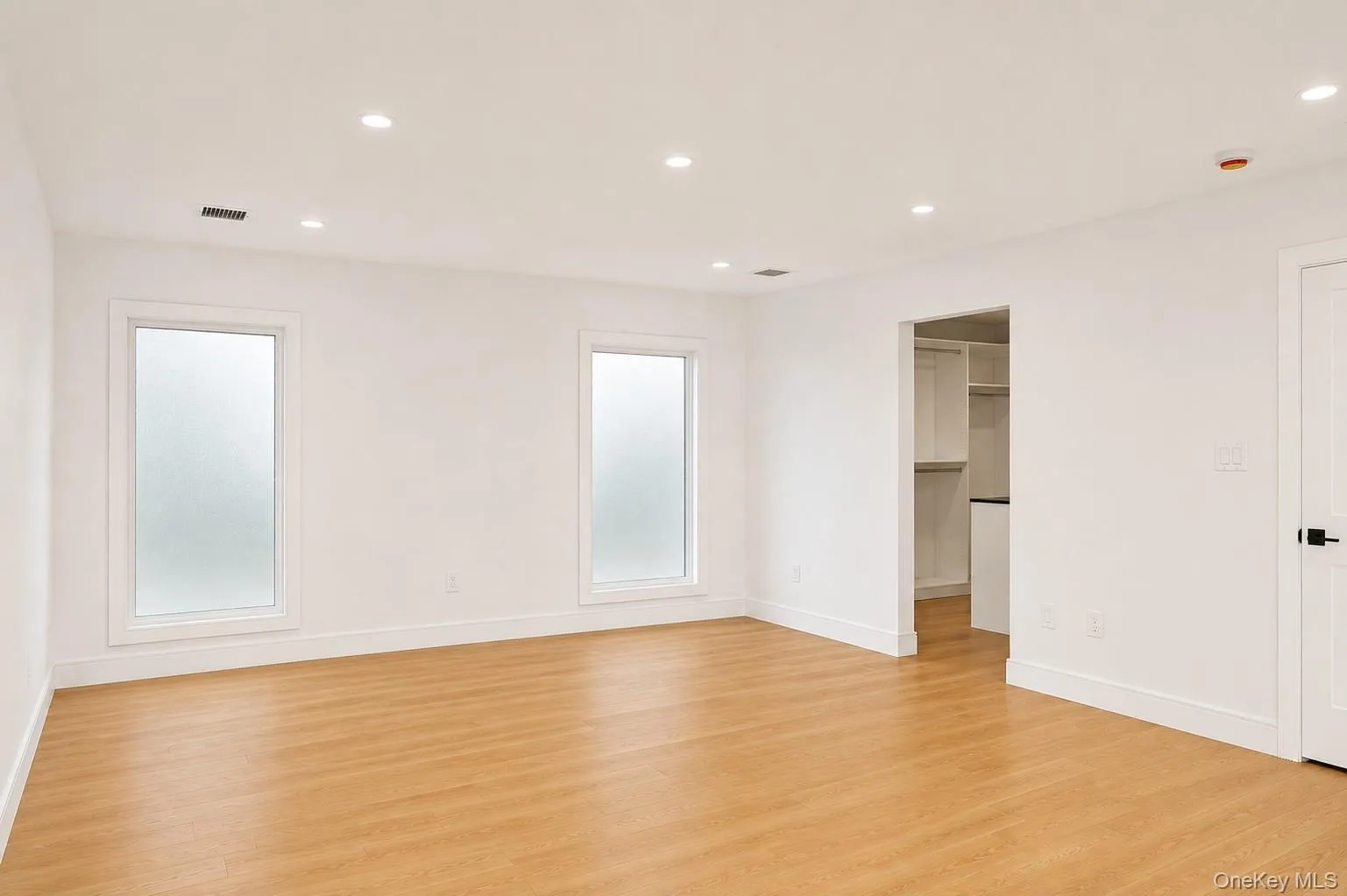 6 Clearmeadow Court, Oyster Bay, NY, 5 Bedrooms Bedrooms, 10 Rooms Rooms,4 BathroomsBathrooms,Residential,For Rent,Clearmeadow,0,932948 6 Clearmeadow Court, Oyster Bay, NY, 5 Bedrooms Bedrooms, 10 Rooms Rooms,4 BathroomsBathrooms,Residential,For Rent,Clearmeadow,0,932948