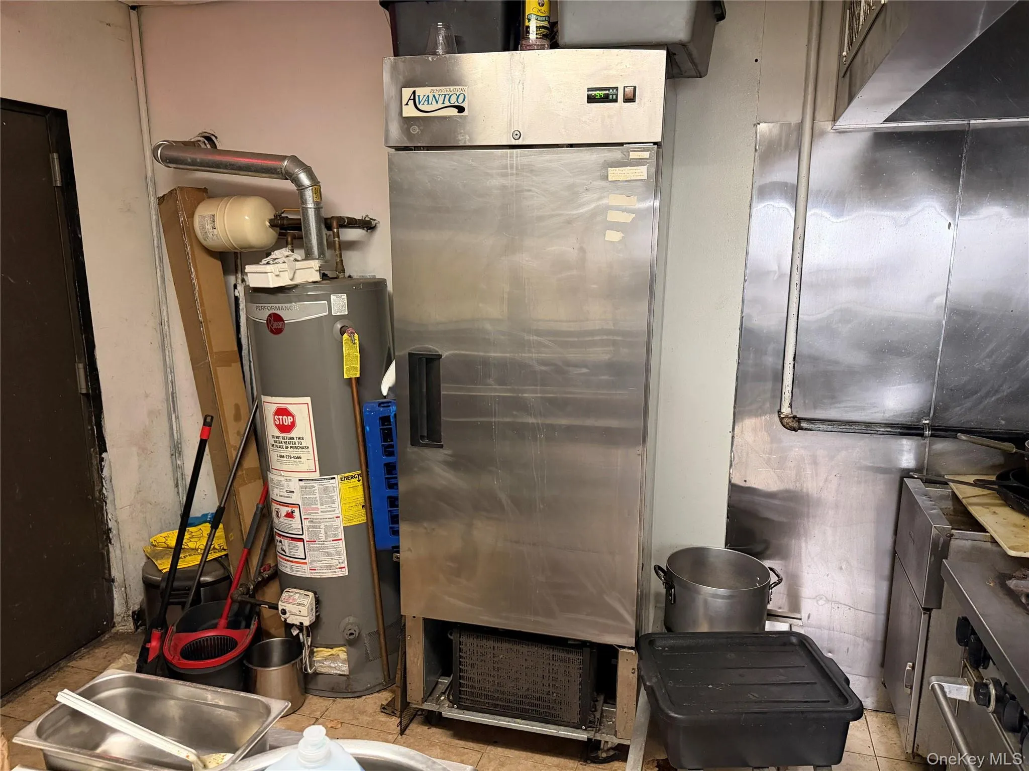 Utilities with gas water heater and heating unit Utilities with gas water heater and heating unit