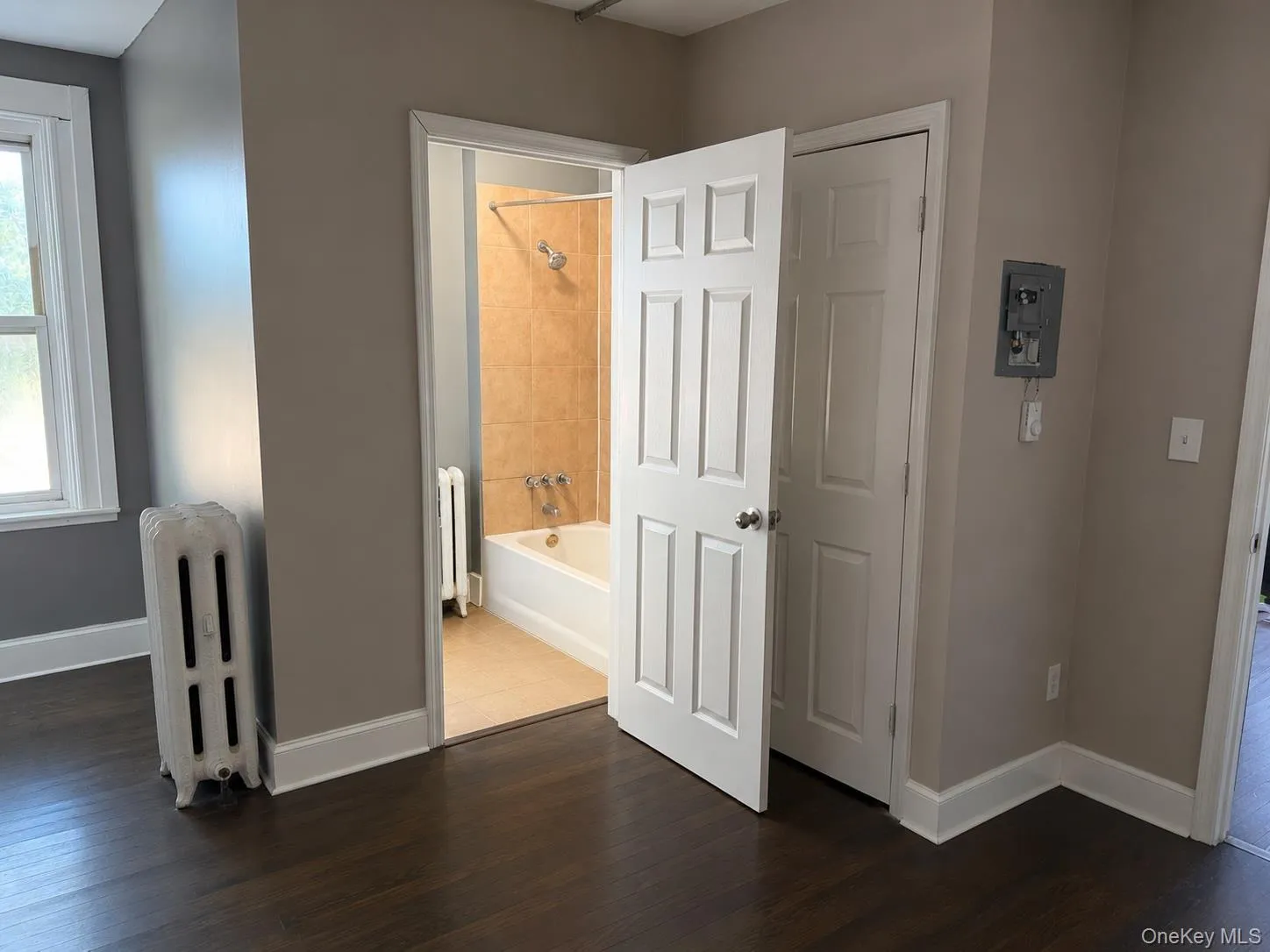 48 Cannon Street, Poughkeepsie, NY, 1 Bedroom Bedrooms, 3 Rooms Rooms,1 BathroomBathrooms,Residential Lease,For Rent,Cannon,0,933026 48 Cannon Street, Poughkeepsie, NY, 1 Bedroom Bedrooms, 3 Rooms Rooms,1 BathroomBathrooms,Residential Lease,For Rent,Cannon,0,933026