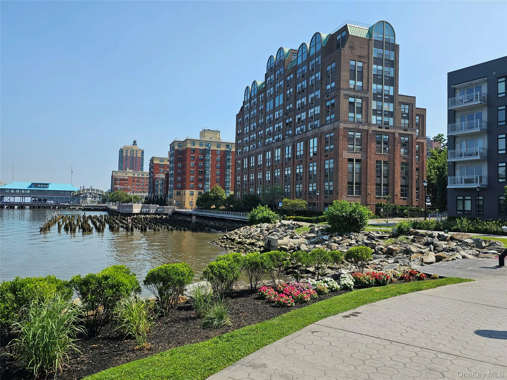 23 Water Grant Street, Yonkers, NY, 1 Bedroom Bedrooms, 3 Rooms Rooms,1 BathroomBathrooms,Residential Lease,Idx,Water Grant,0,933165 23 Water Grant Street, Yonkers, NY, 1 Bedroom Bedrooms, 3 Rooms Rooms,1 BathroomBathrooms,Residential Lease,Idx,Water Grant,0,933165