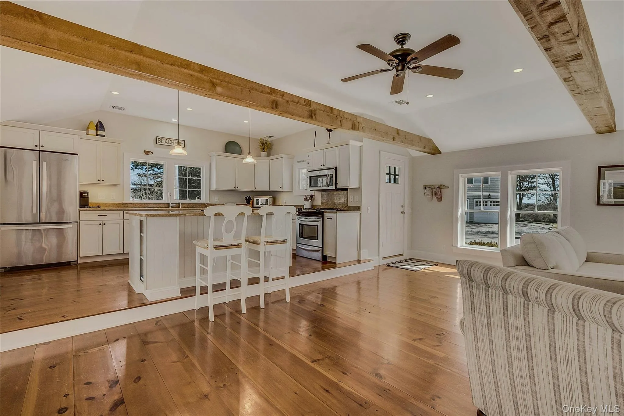 Open Kitchen, Living Room and Dining Room Open Kitchen, Living Room and Dining Room