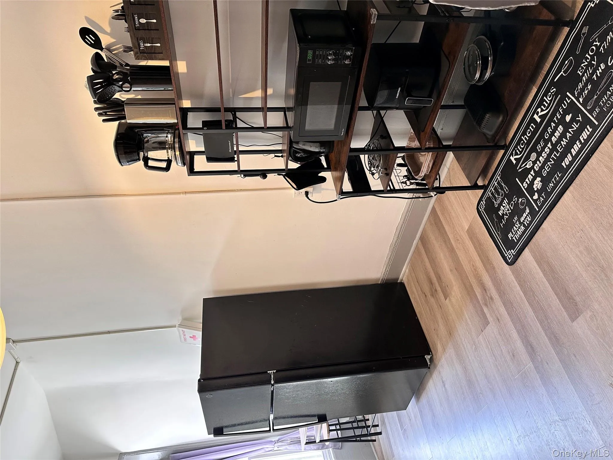 768 Greene Avenue, New York, NY, 2 Bedrooms Bedrooms, 5 Rooms Rooms,1 BathroomBathrooms,Residential Lease,For Rent,Greene,0,933222 768 Greene Avenue, New York, NY, 2 Bedrooms Bedrooms, 5 Rooms Rooms,1 BathroomBathrooms,Residential Lease,For Rent,Greene,0,933222