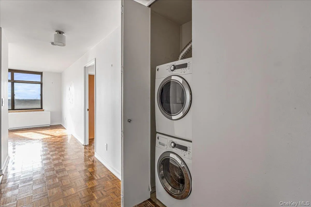 In-Unit washer / drying machine. In-Unit washer / drying machine.