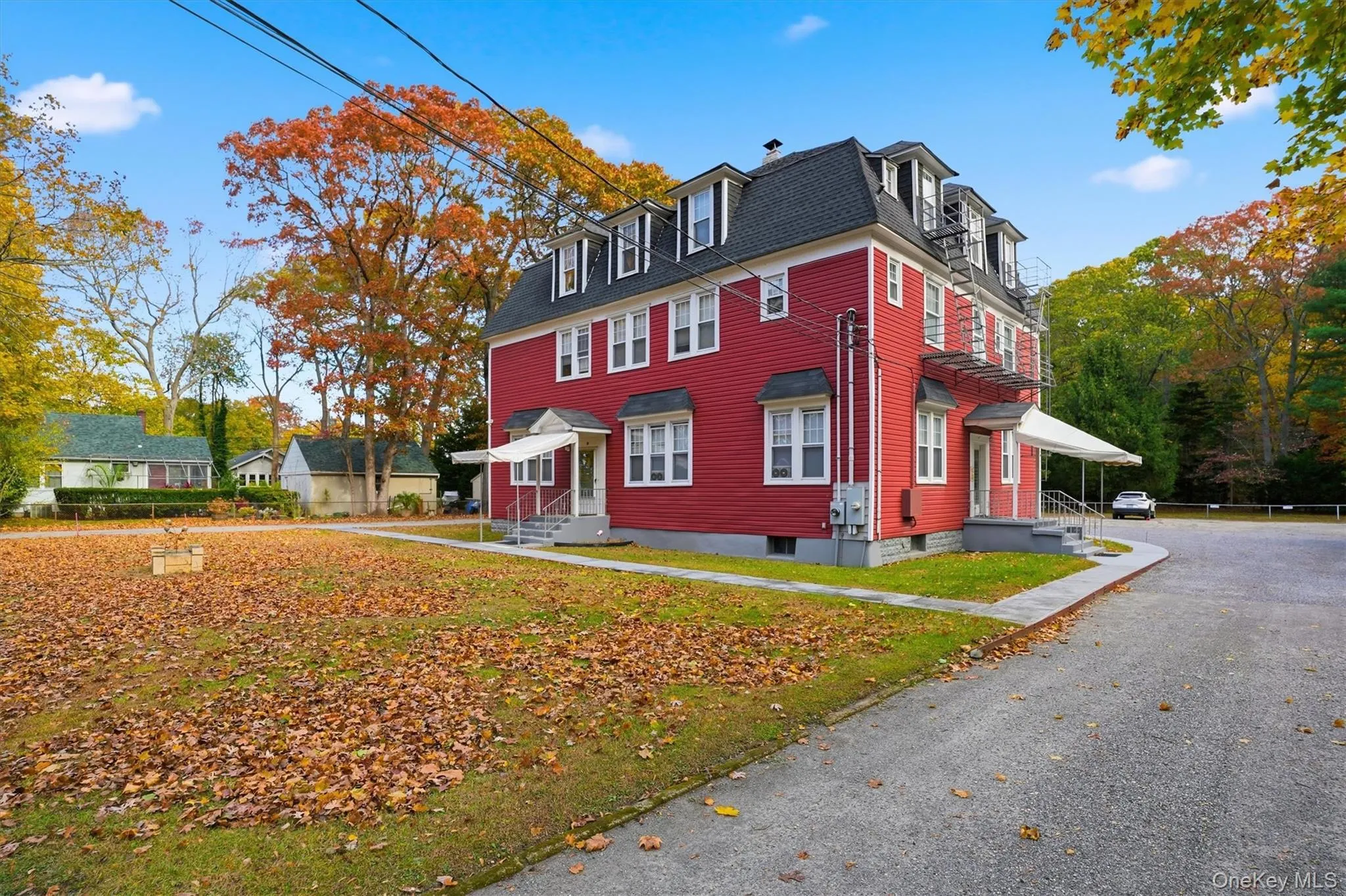 One Way In Driveway Side One Way In Driveway Side
