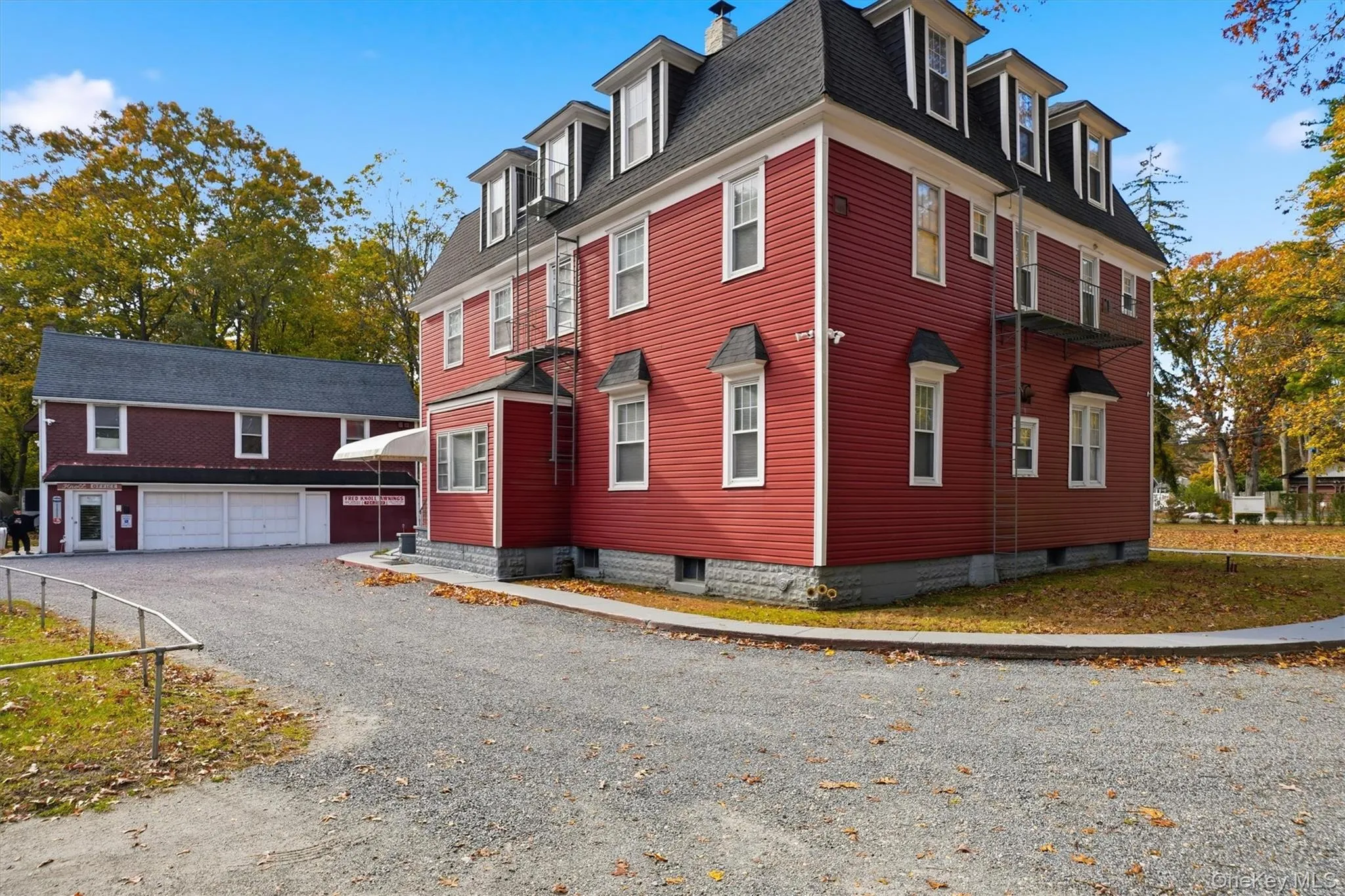 221 Lake Avenue, Smithtown, NY, 1 Bedroom Bedrooms, 3 Rooms Rooms,1 BathroomBathrooms,Residential Lease,For Rent,Lake,0,933266 221 Lake Avenue, Smithtown, NY, 1 Bedroom Bedrooms, 3 Rooms Rooms,1 BathroomBathrooms,Residential Lease,For Rent,Lake,0,933266