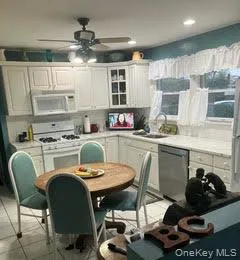77 Universe Drive, Hempstead, NY, 3 Bedrooms Bedrooms, 7 Rooms Rooms,2 BathroomsBathrooms,Residential Lease,Idx,Universe,0,933364 77 Universe Drive, Hempstead, NY, 3 Bedrooms Bedrooms, 7 Rooms Rooms,2 BathroomsBathrooms,Residential Lease,Idx,Universe,0,933364
