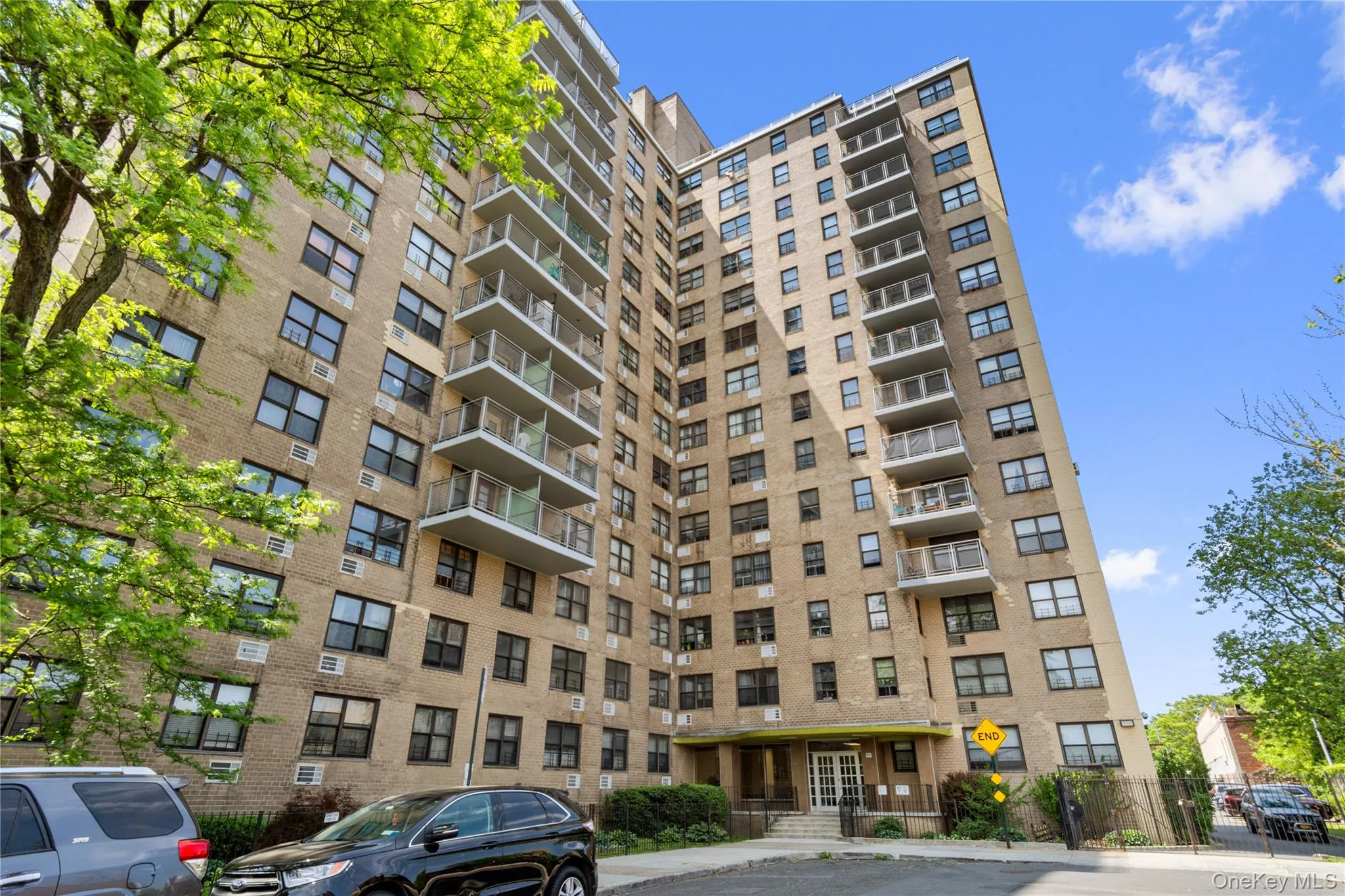 View of apartment building / complex View of apartment building / complex