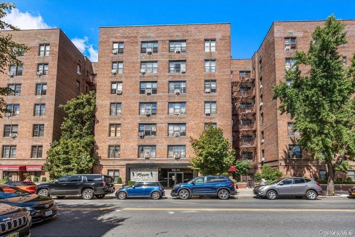 90-11 35 Avenue, New York, NY, 1 Bedroom Bedrooms, 4 Rooms Rooms,1 BathroomBathrooms,Residential,For Rent,35,0,933537 90-11 35 Avenue, New York, NY, 1 Bedroom Bedrooms, 4 Rooms Rooms,1 BathroomBathrooms,Residential,For Rent,35,0,933537