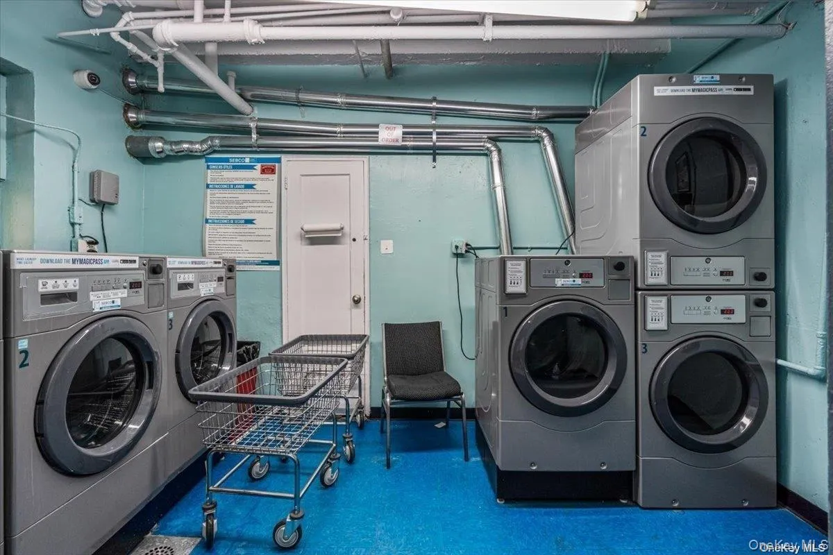 90-11 35 Avenue, New York, NY, 1 Bedroom Bedrooms, 4 Rooms Rooms,1 BathroomBathrooms,Residential,For Rent,35,0,933537 90-11 35 Avenue, New York, NY, 1 Bedroom Bedrooms, 4 Rooms Rooms,1 BathroomBathrooms,Residential,For Rent,35,0,933537