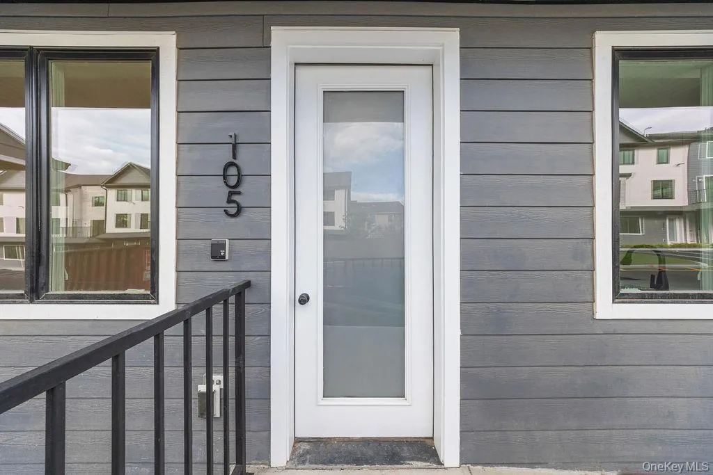 Doorway to property Doorway to property