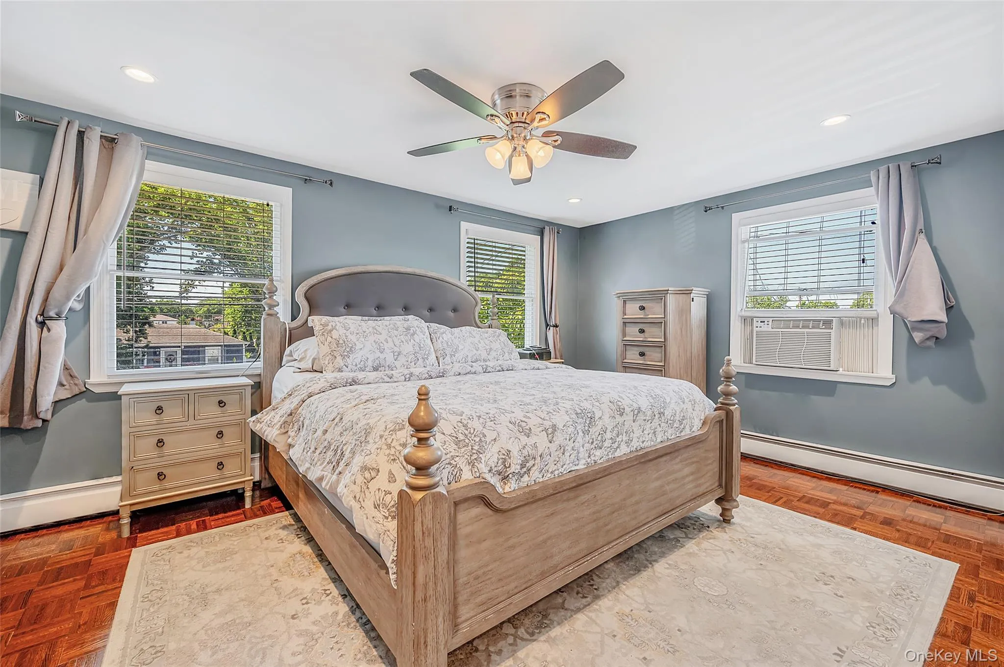 201 Oakland Avenue, Babylon, NY, 6 Bedrooms Bedrooms, 11 Rooms Rooms,3 BathroomsBathrooms,Residential,For Rent,Oakland,0,KEY933959 201 Oakland Avenue, Babylon, NY, 6 Bedrooms Bedrooms, 11 Rooms Rooms,3 BathroomsBathrooms,Residential,For Rent,Oakland,0,KEY933959