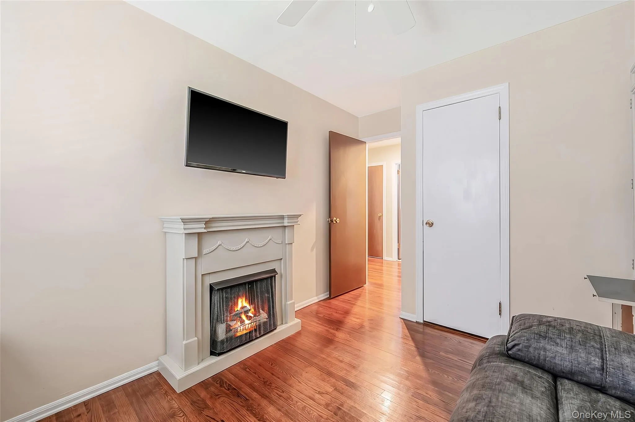 201 Oakland Avenue, Babylon, NY, 6 Bedrooms Bedrooms, 11 Rooms Rooms,3 BathroomsBathrooms,Residential,For Rent,Oakland,0,KEY933959 201 Oakland Avenue, Babylon, NY, 6 Bedrooms Bedrooms, 11 Rooms Rooms,3 BathroomsBathrooms,Residential,For Rent,Oakland,0,KEY933959