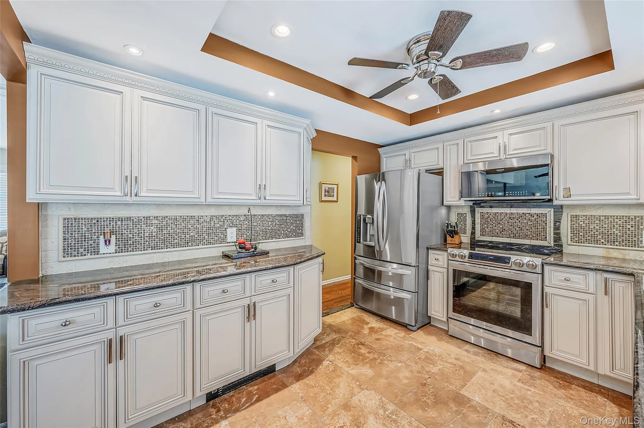 201 Oakland Avenue, Babylon, NY, 6 Bedrooms Bedrooms, 11 Rooms Rooms,3 BathroomsBathrooms,Residential,For Rent,Oakland,0,KEY933959 201 Oakland Avenue, Babylon, NY, 6 Bedrooms Bedrooms, 11 Rooms Rooms,3 BathroomsBathrooms,Residential,For Rent,Oakland,0,KEY933959