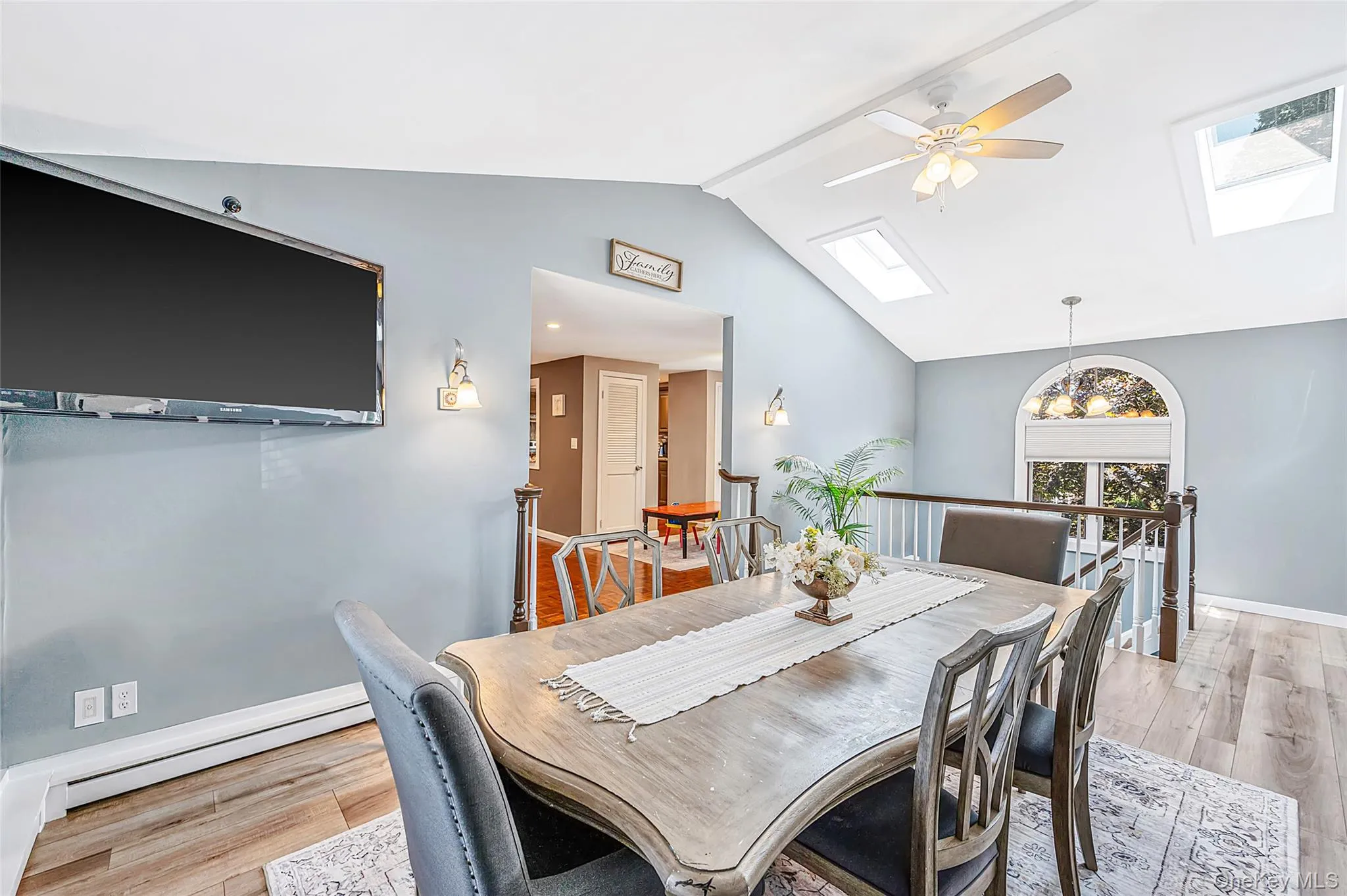 201 Oakland Avenue, Babylon, NY, 6 Bedrooms Bedrooms, 11 Rooms Rooms,3 BathroomsBathrooms,Residential,For Rent,Oakland,0,KEY933959 201 Oakland Avenue, Babylon, NY, 6 Bedrooms Bedrooms, 11 Rooms Rooms,3 BathroomsBathrooms,Residential,For Rent,Oakland,0,KEY933959