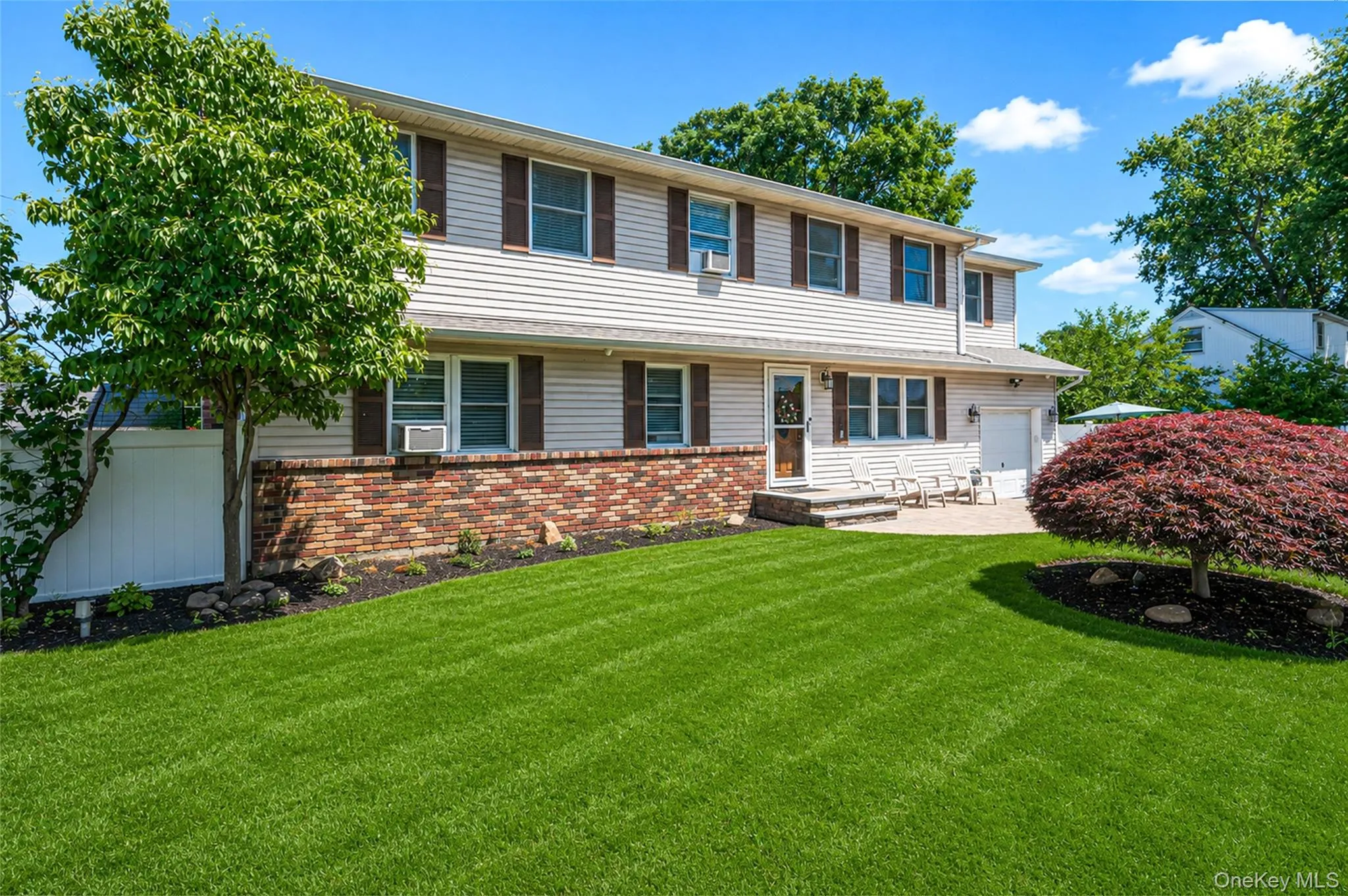 201 Oakland Avenue, Babylon, NY, 6 Bedrooms Bedrooms, 11 Rooms Rooms,3 BathroomsBathrooms,Residential,For Rent,Oakland,0,KEY933959 201 Oakland Avenue, Babylon, NY, 6 Bedrooms Bedrooms, 11 Rooms Rooms,3 BathroomsBathrooms,Residential,For Rent,Oakland,0,KEY933959